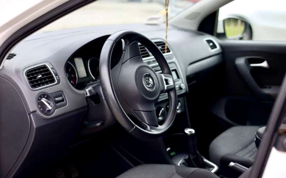 Volkswagen Polo R-Line mit Bluetooth-Audio