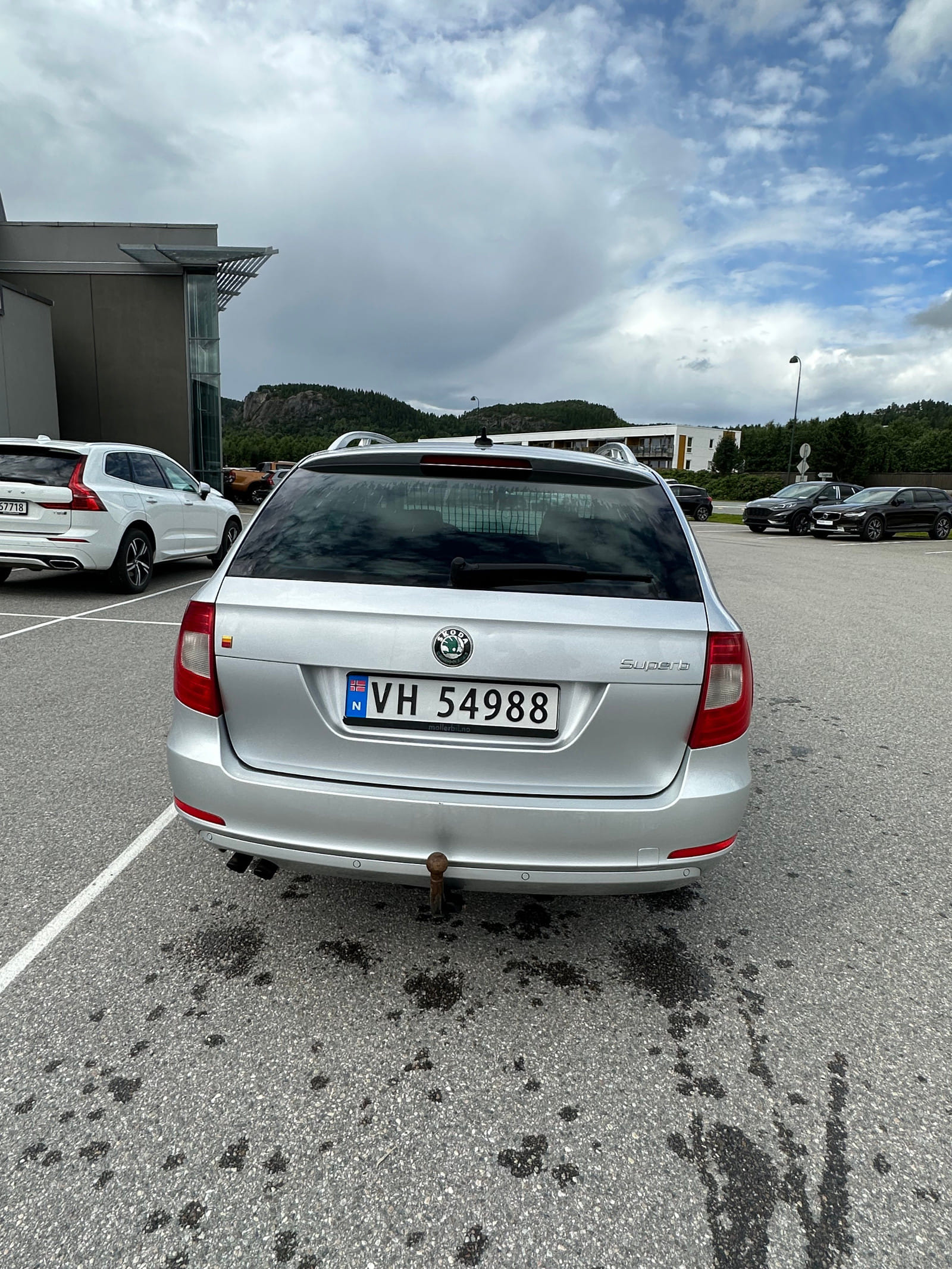 Skoda Superb med Lydinngang