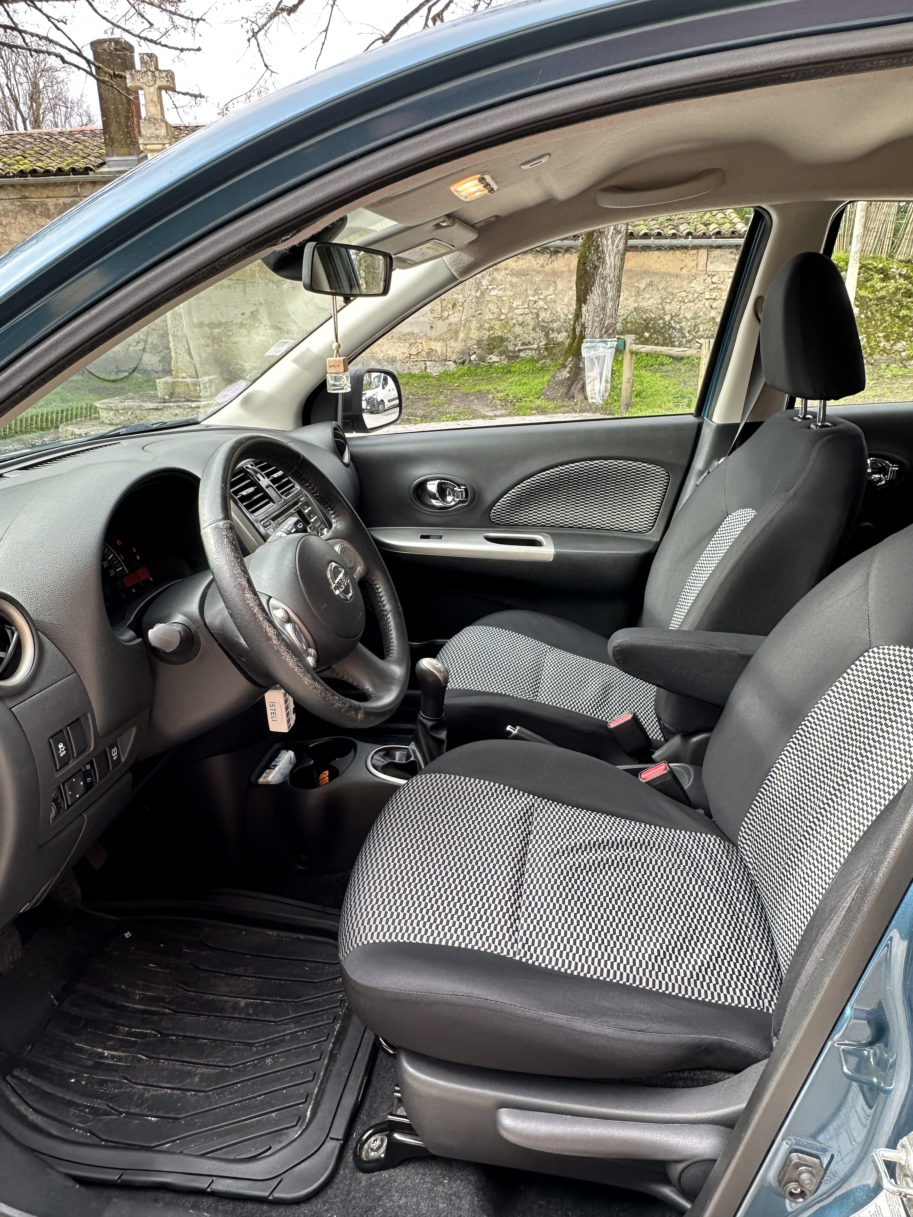 Nissan Micra 1.2 80cv avec Chaines