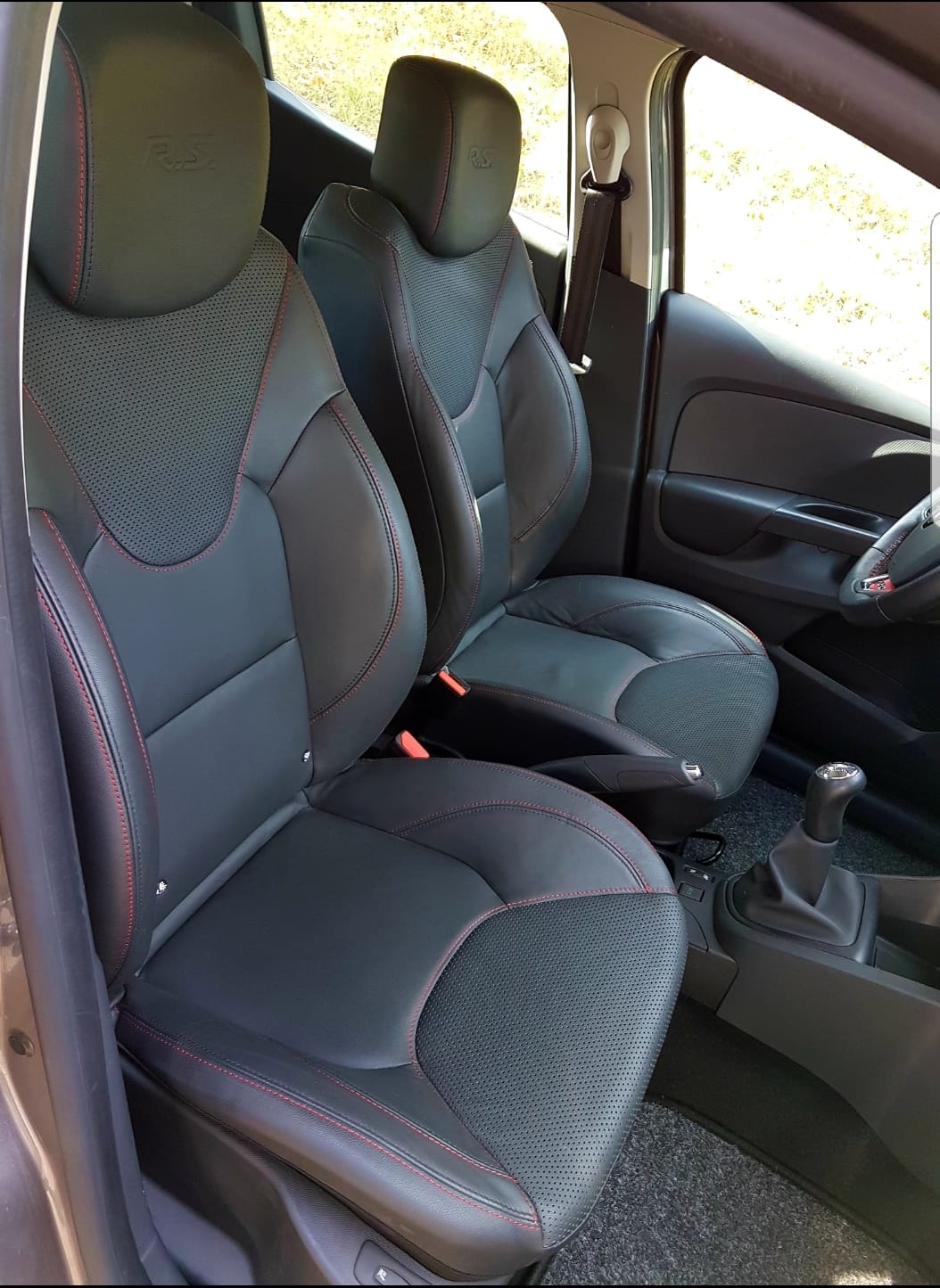 Renault Clio 1.5 DCI RS LINE avec Entrée audio / iPod