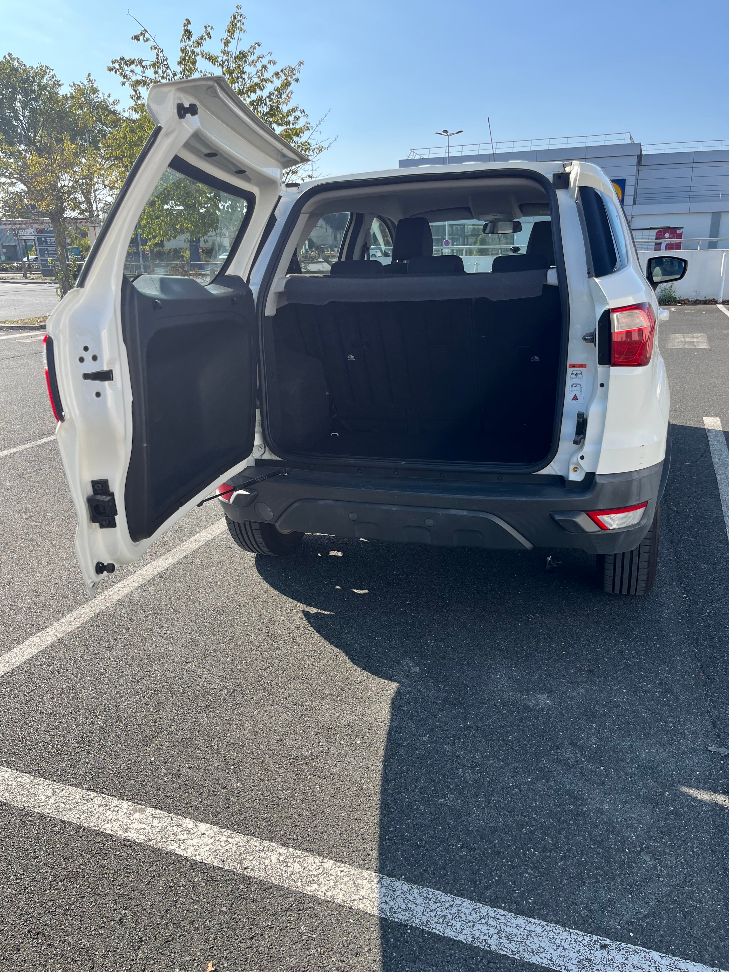 Ford EcoSport avec Autoradio