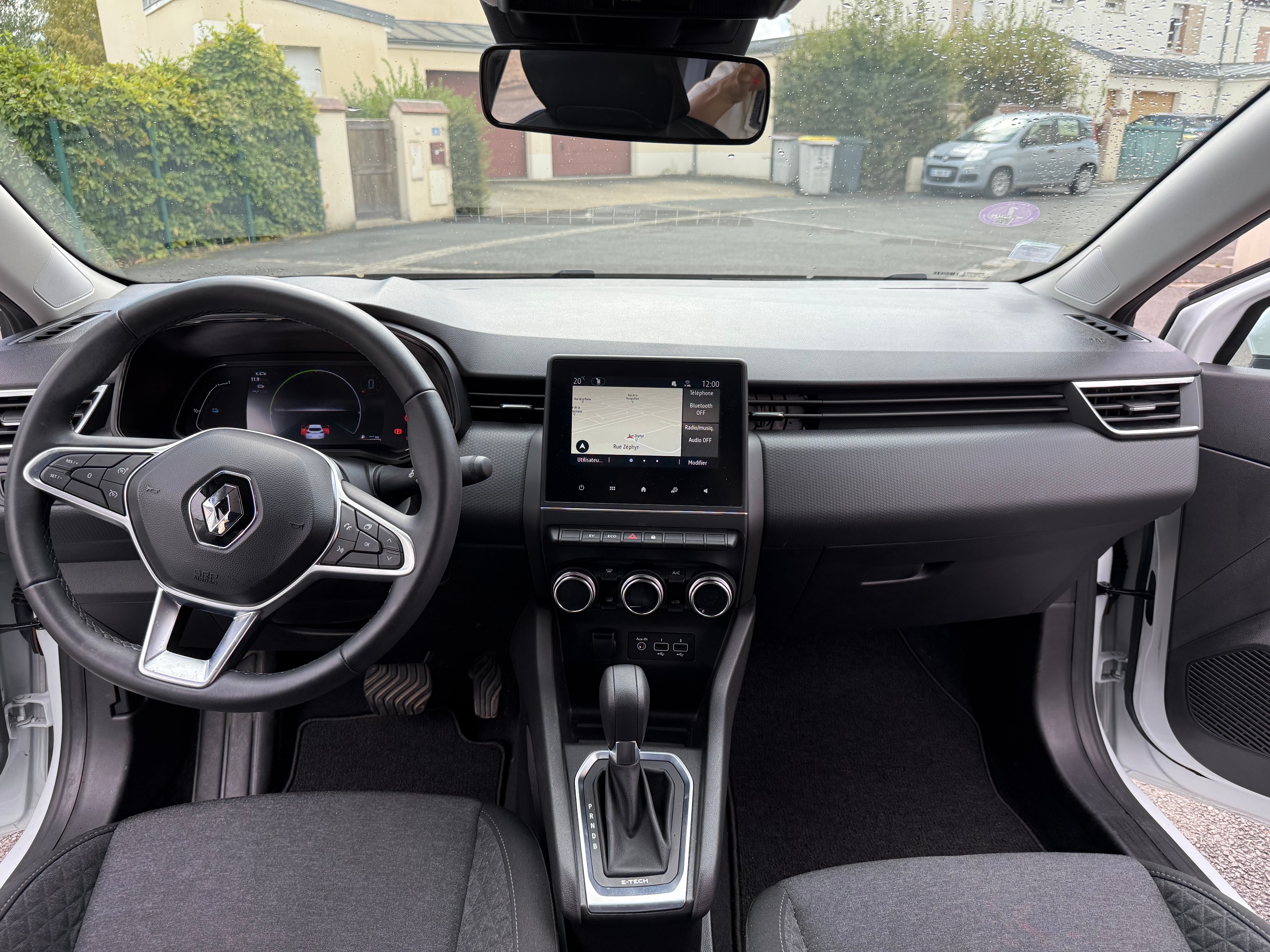 Renault Clio V E-Tech 140 - 21N Business avec Apple CarPlay