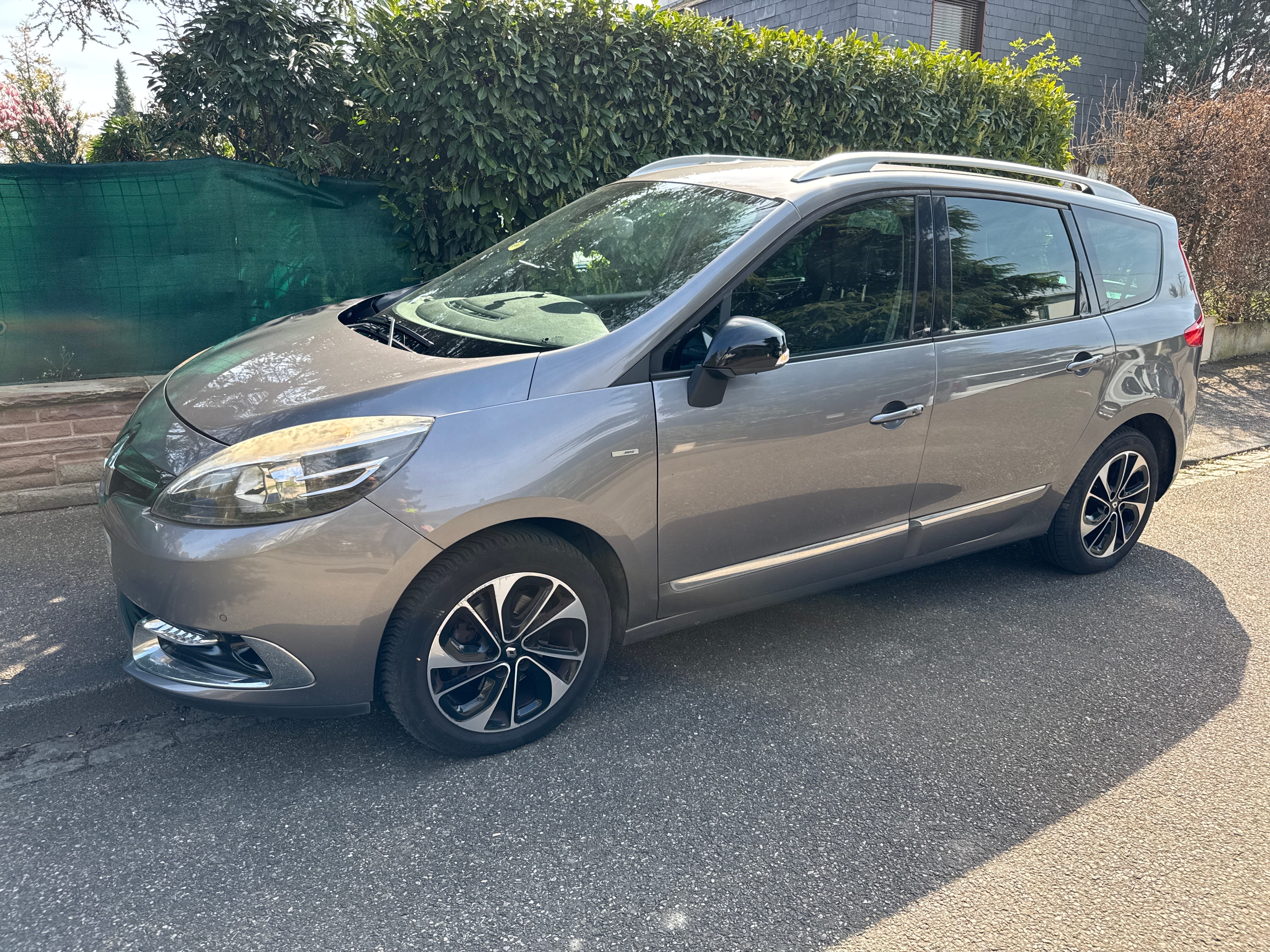 Renault Grand Scenic 7 places - Tce 130cv, 2016, Essence 95, 7 places