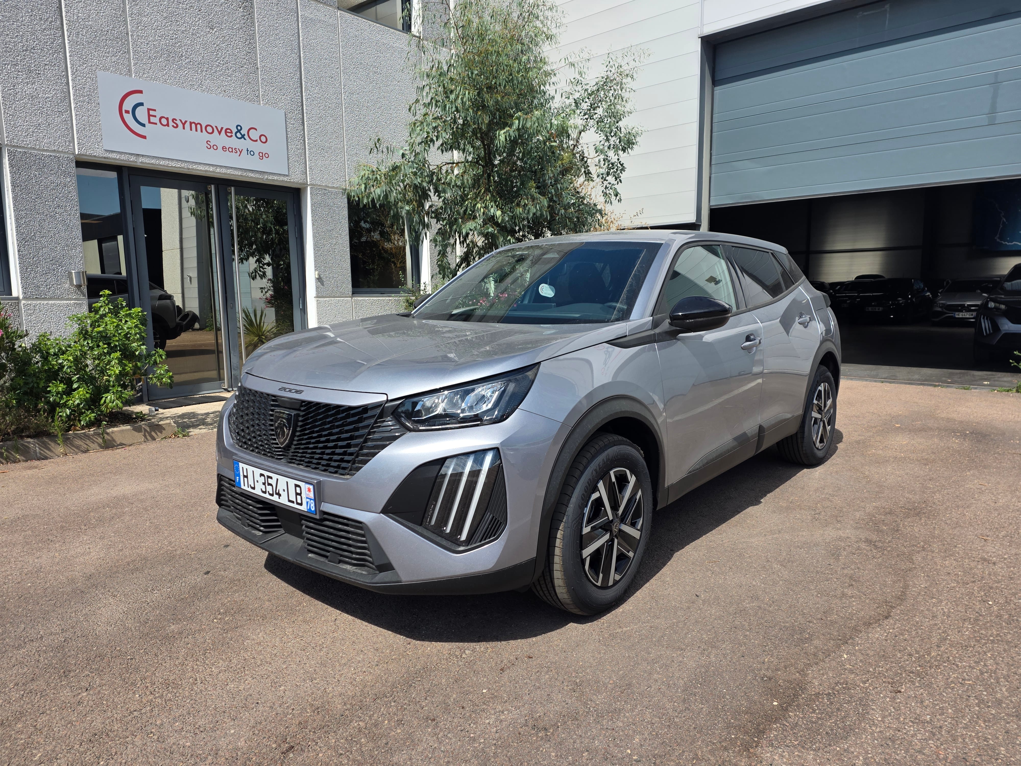 Peugeot 2008, 2026, Essence 95 / Électrique (hybride), automatique