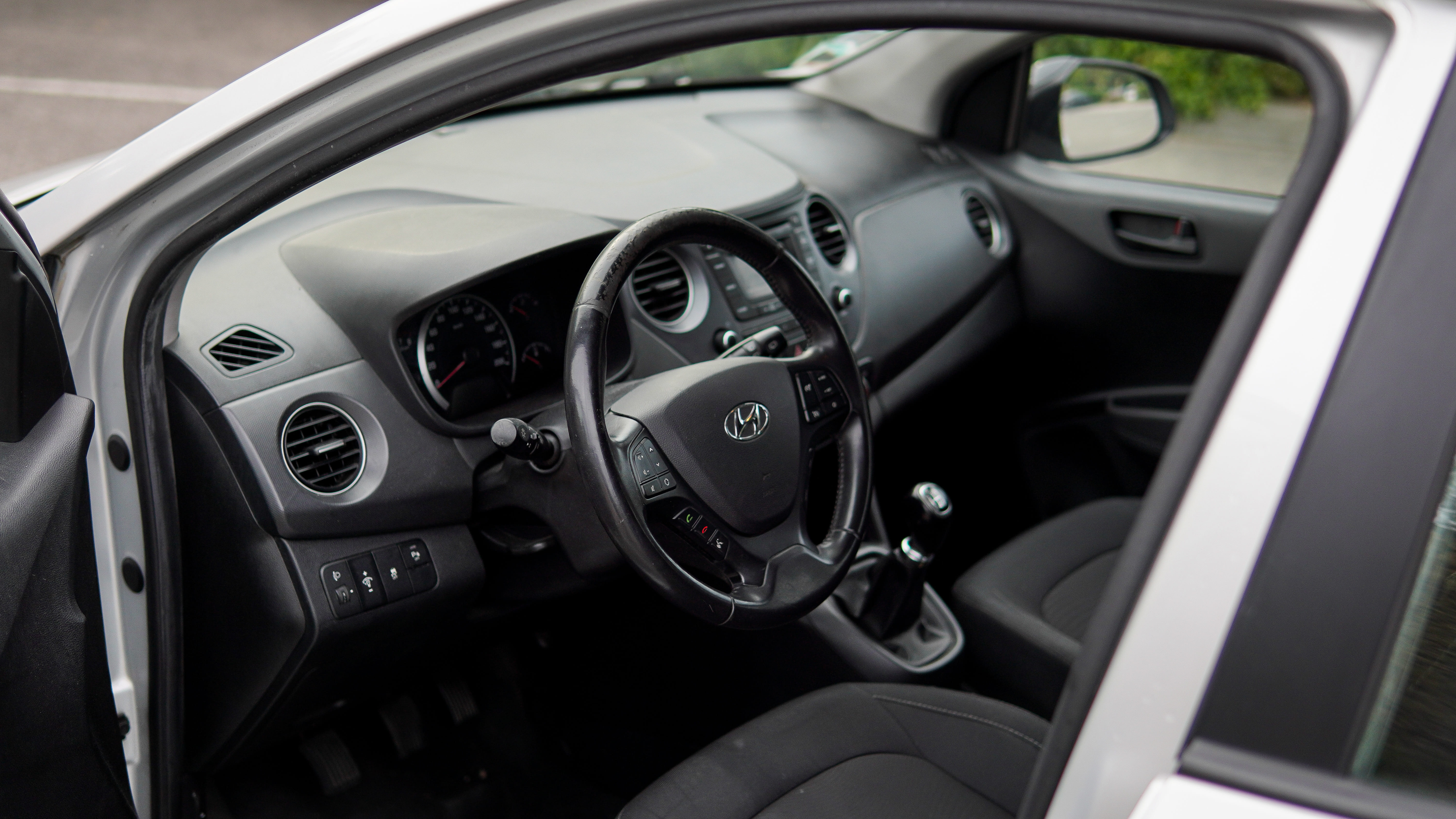 Hyundai i10 with Bluetooth audio