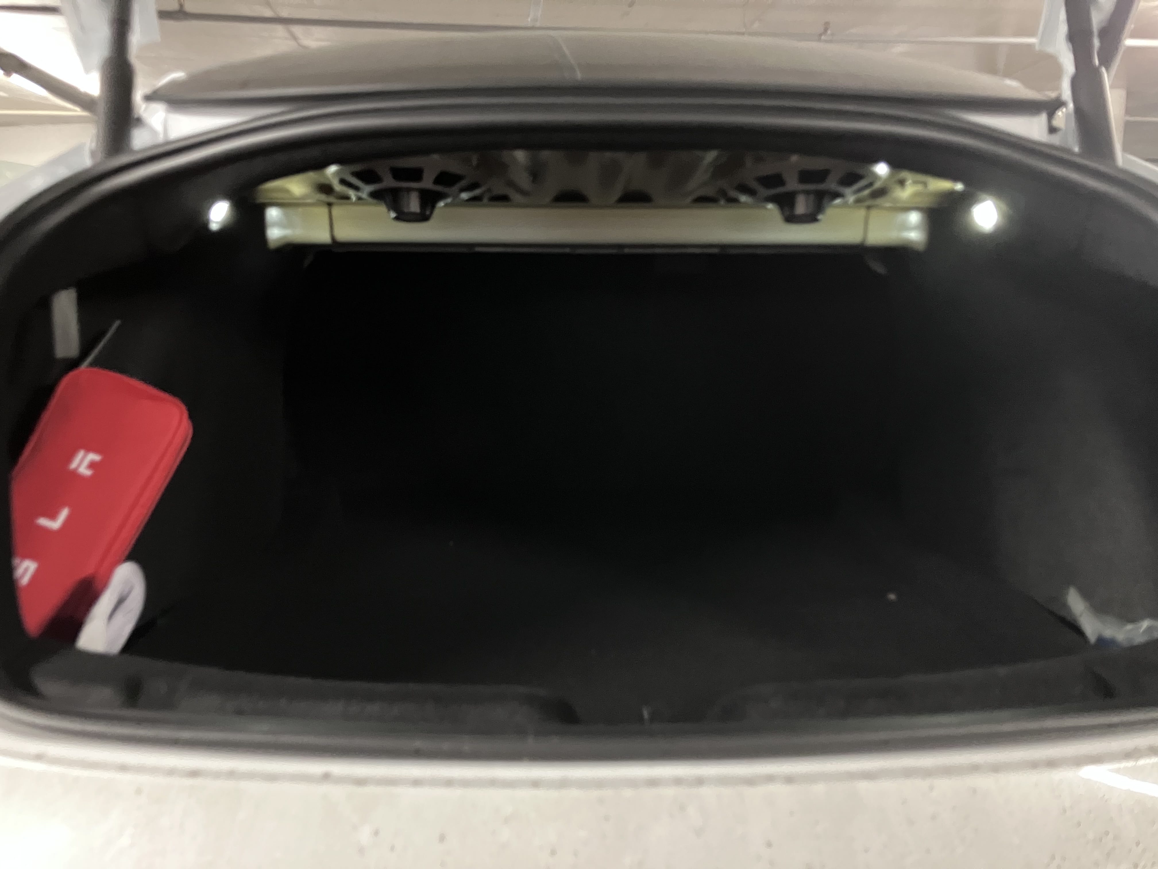 Tesla Model 3 Long Range med Bluetooth audio