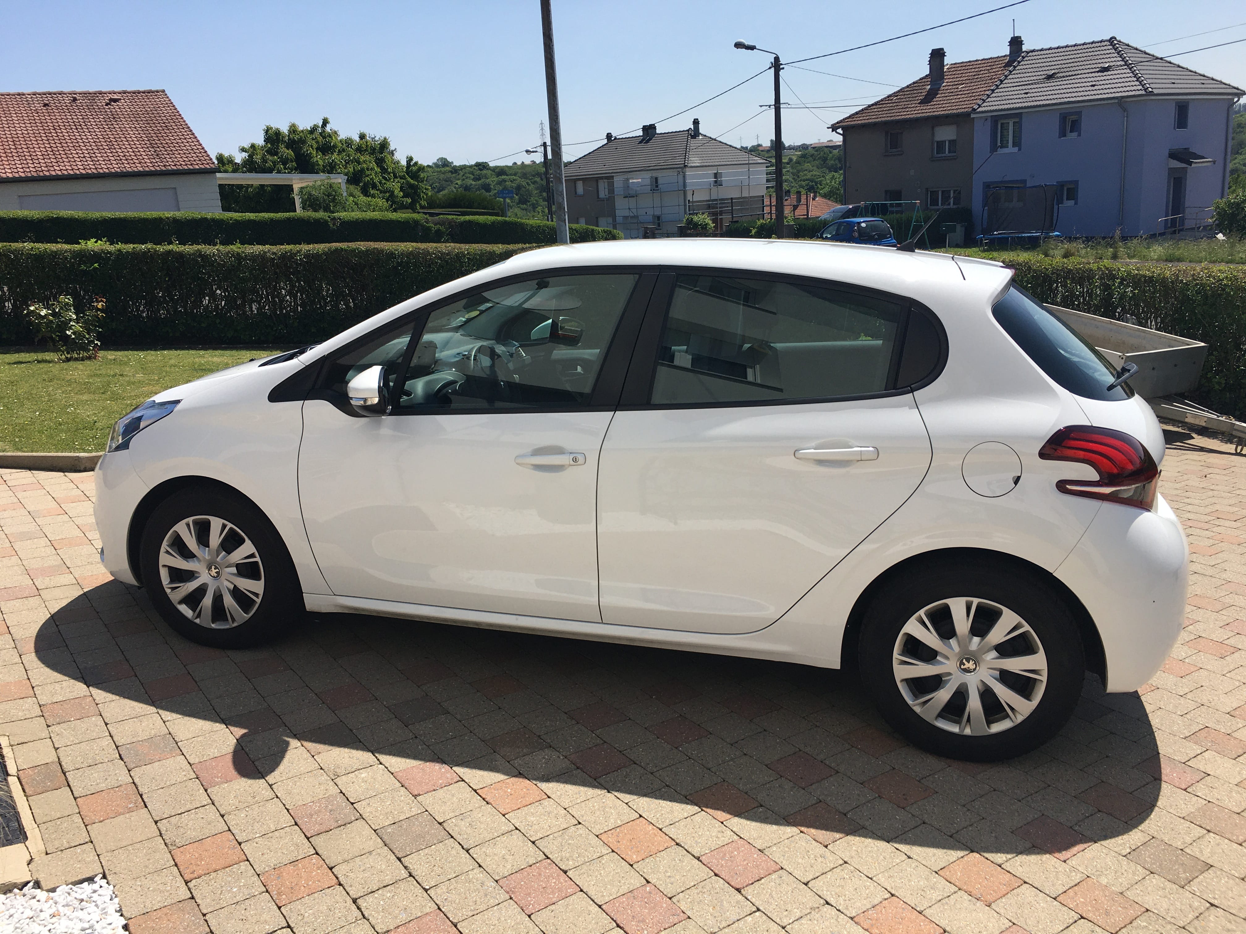 Peugeot 208 avec Climatisation
