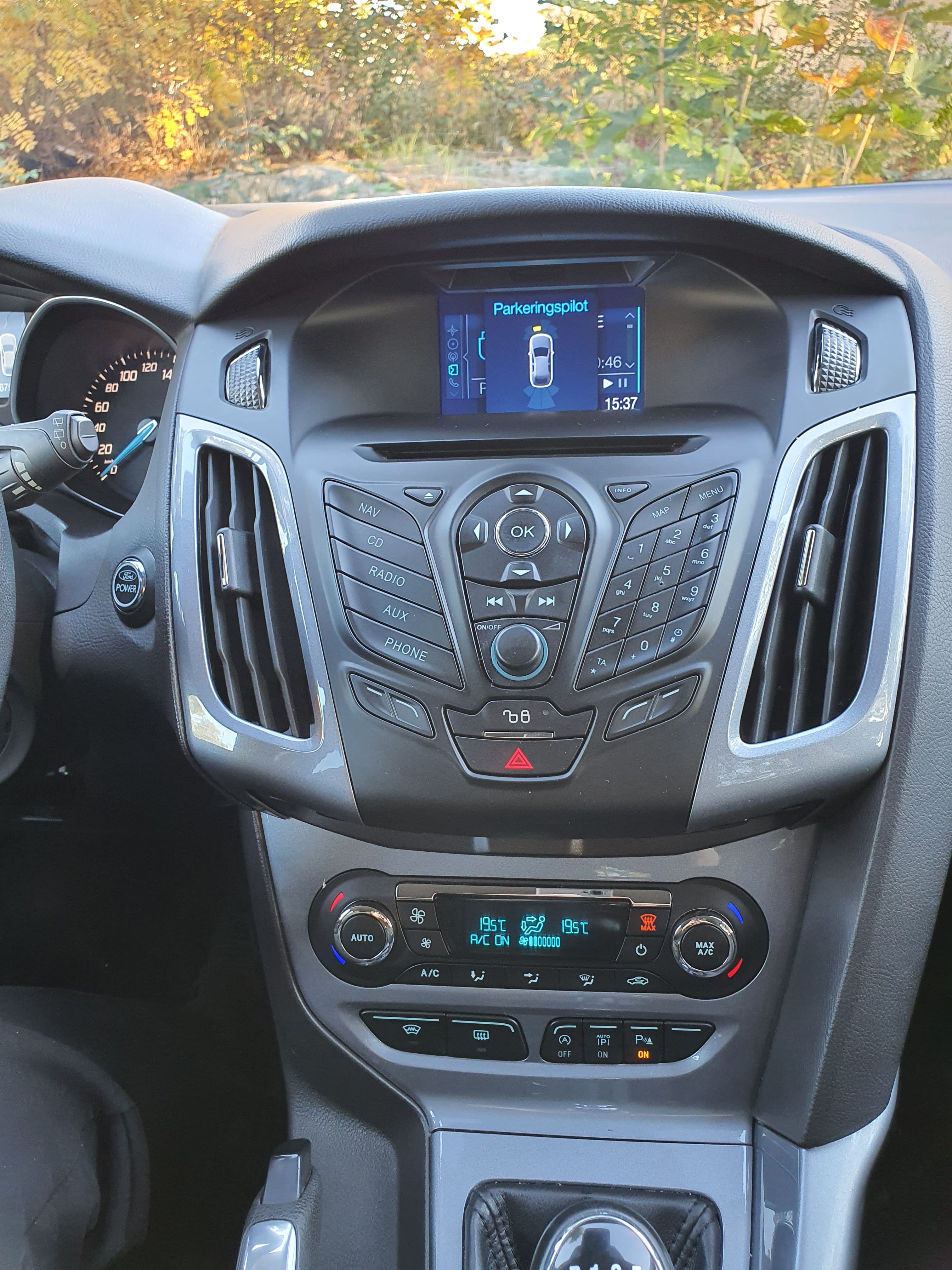 Ford Focus SW with Bluetooth audio