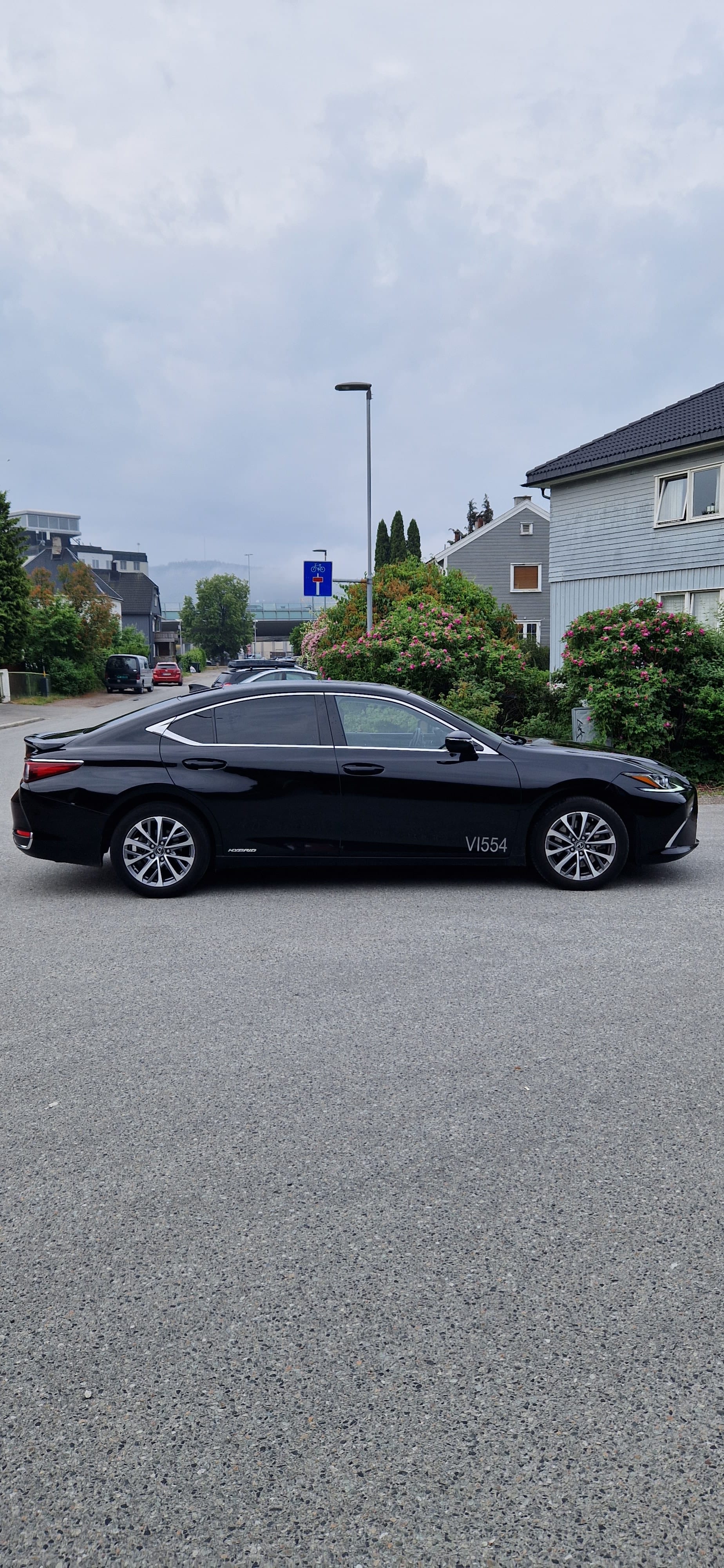Lexus ES 300h with Air conditioning