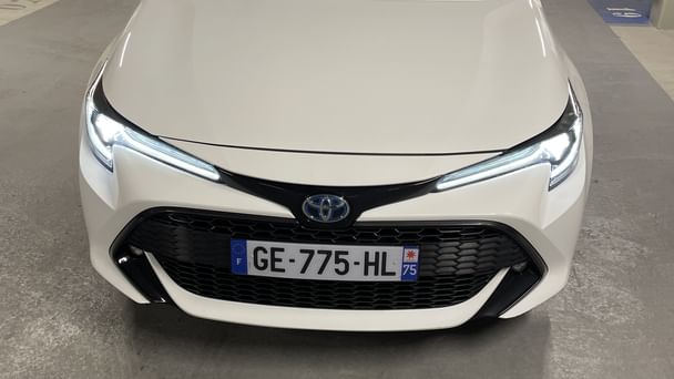 Toyota Corolla Break Hybride, 2022, Diesel / Électrique (hybride), automatique