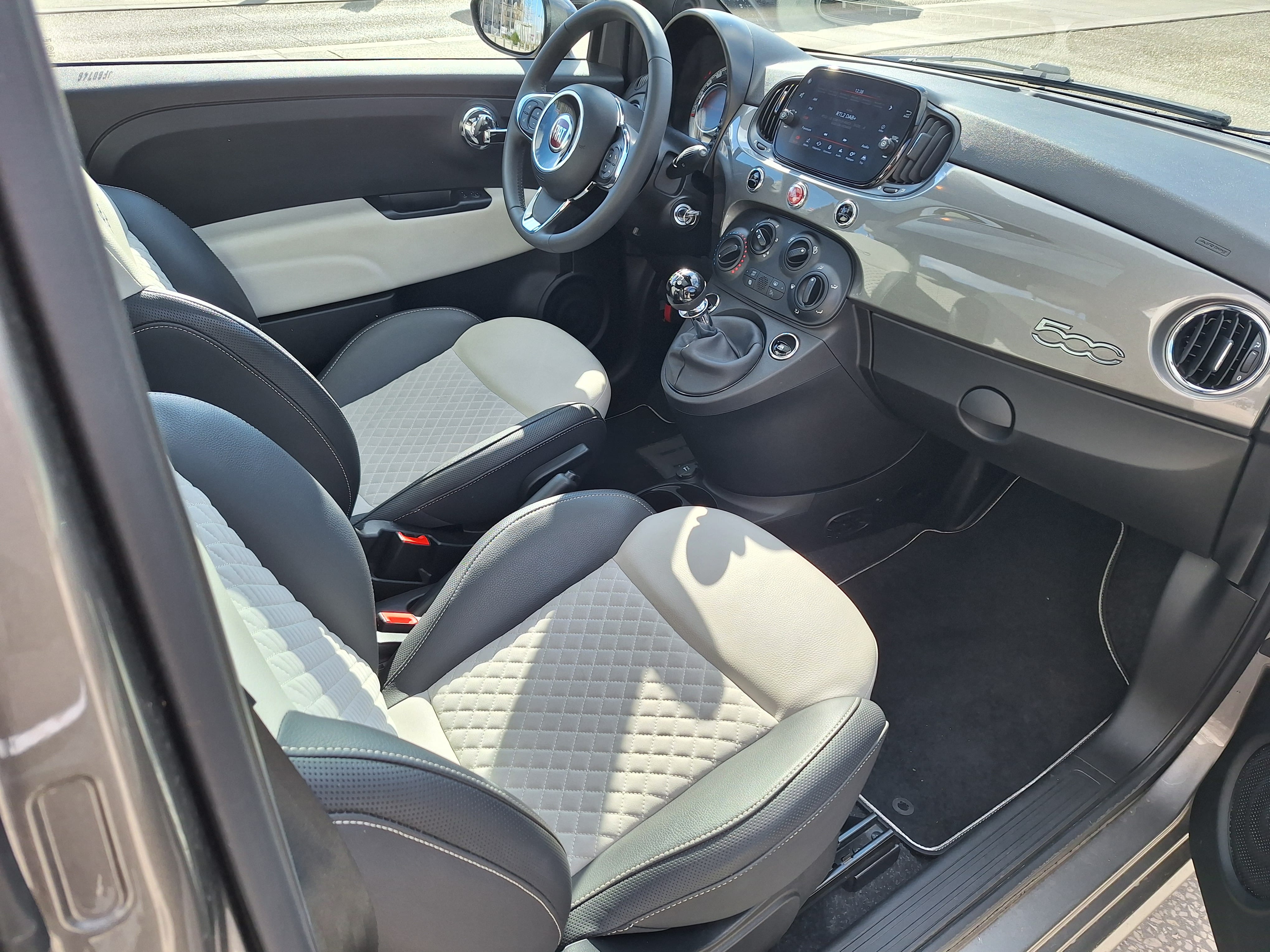 Fiat 500 Hybride avec Android Auto