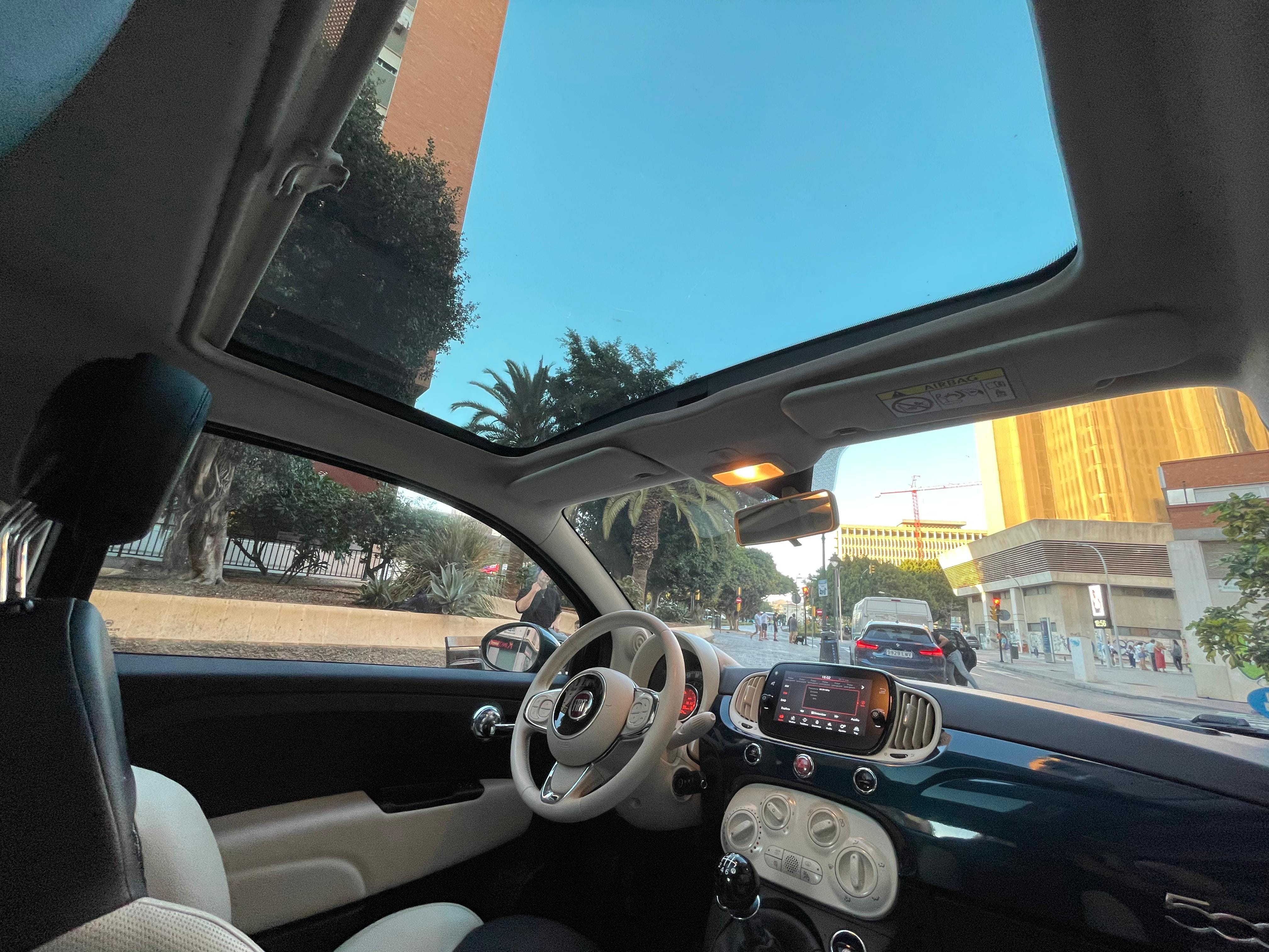 Fiat 500 1.0 Hibrido Super Economico con Audio Bluetooth