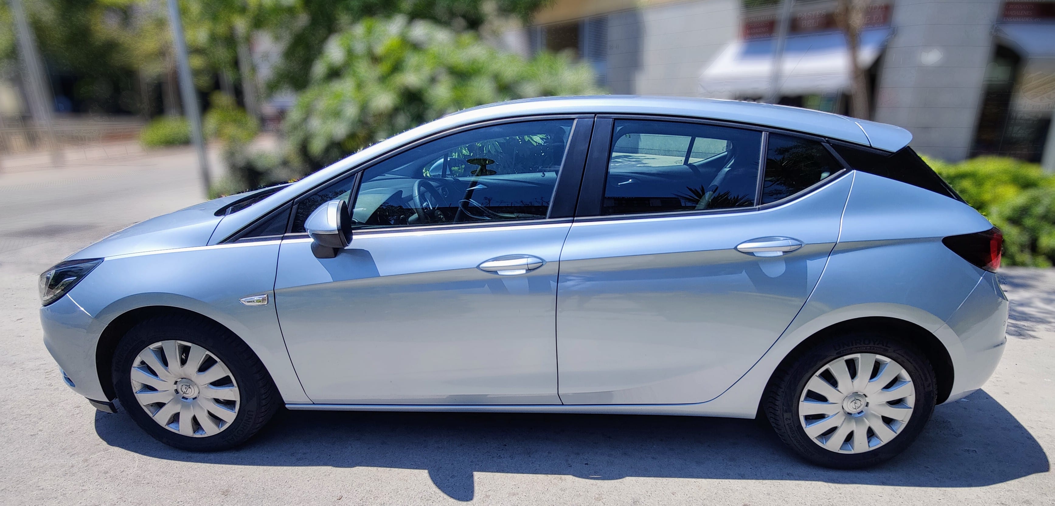 Opel Astra 1.4 Gasolina con Aire acondicionado