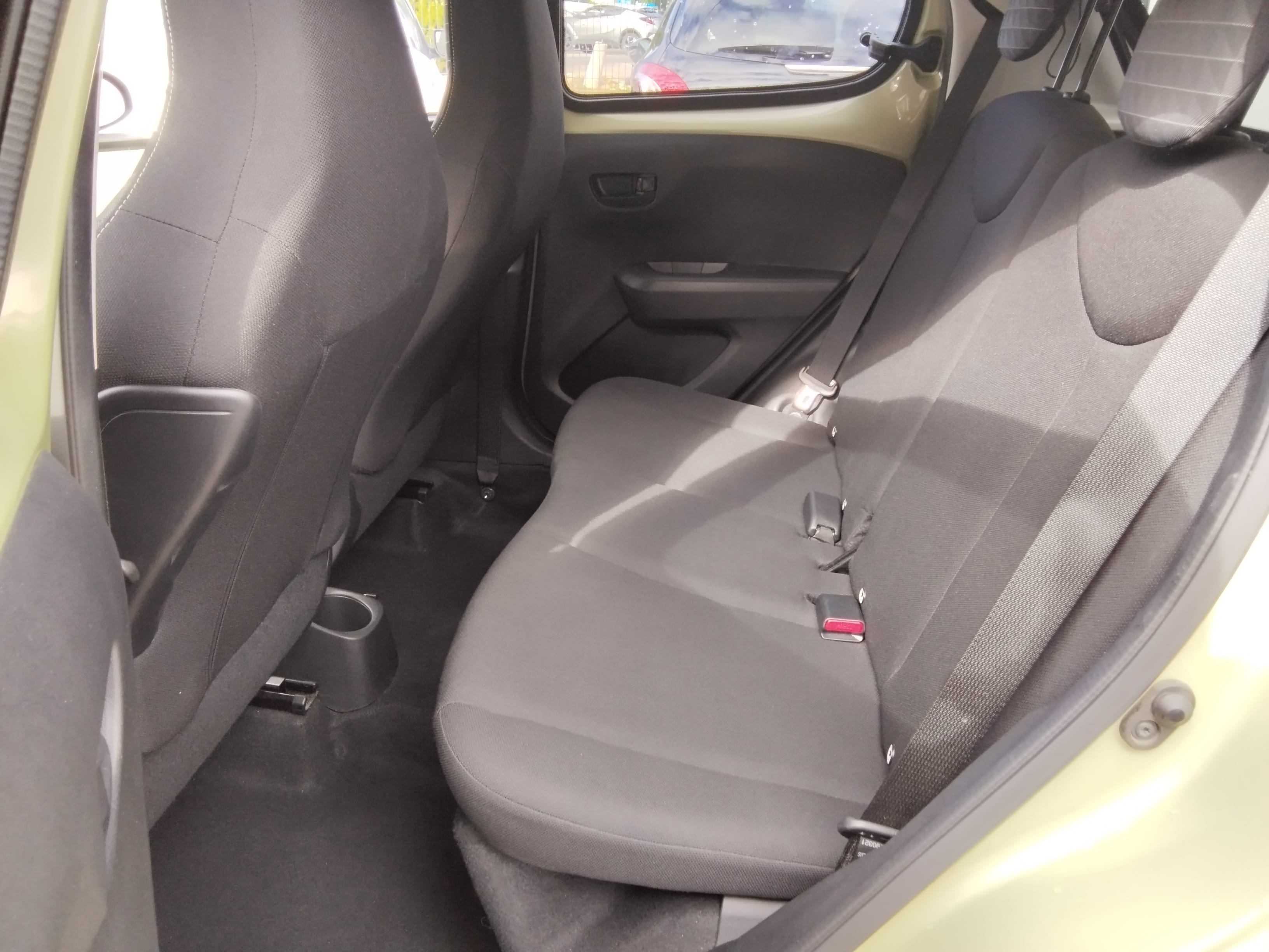 Peugeot 108 avec Port USB