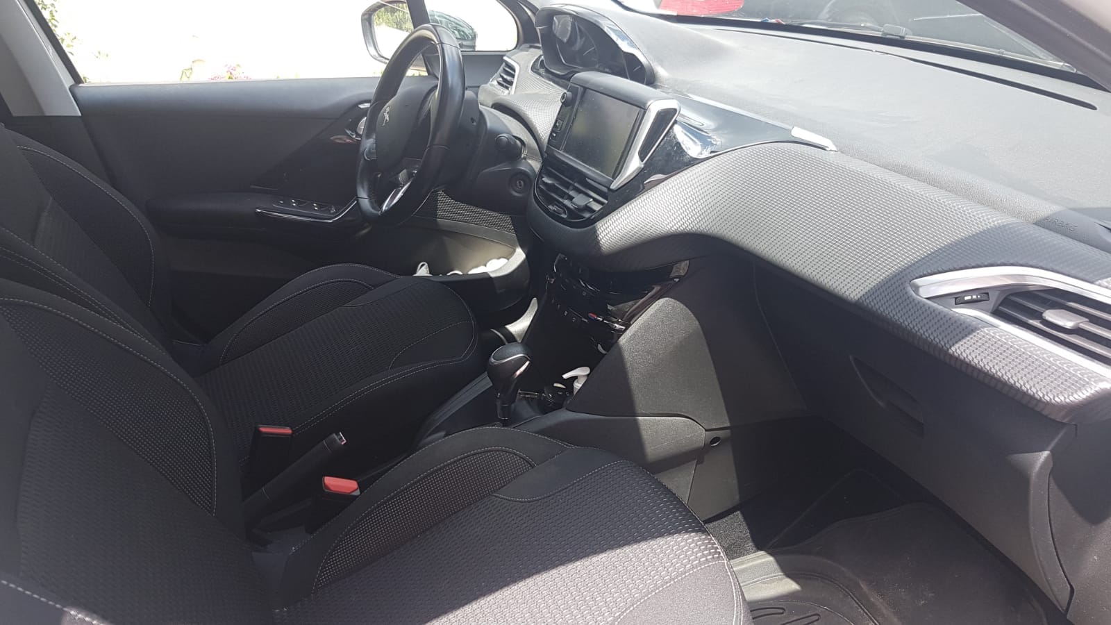 Peugeot 208 avec Régulateur de vitesse