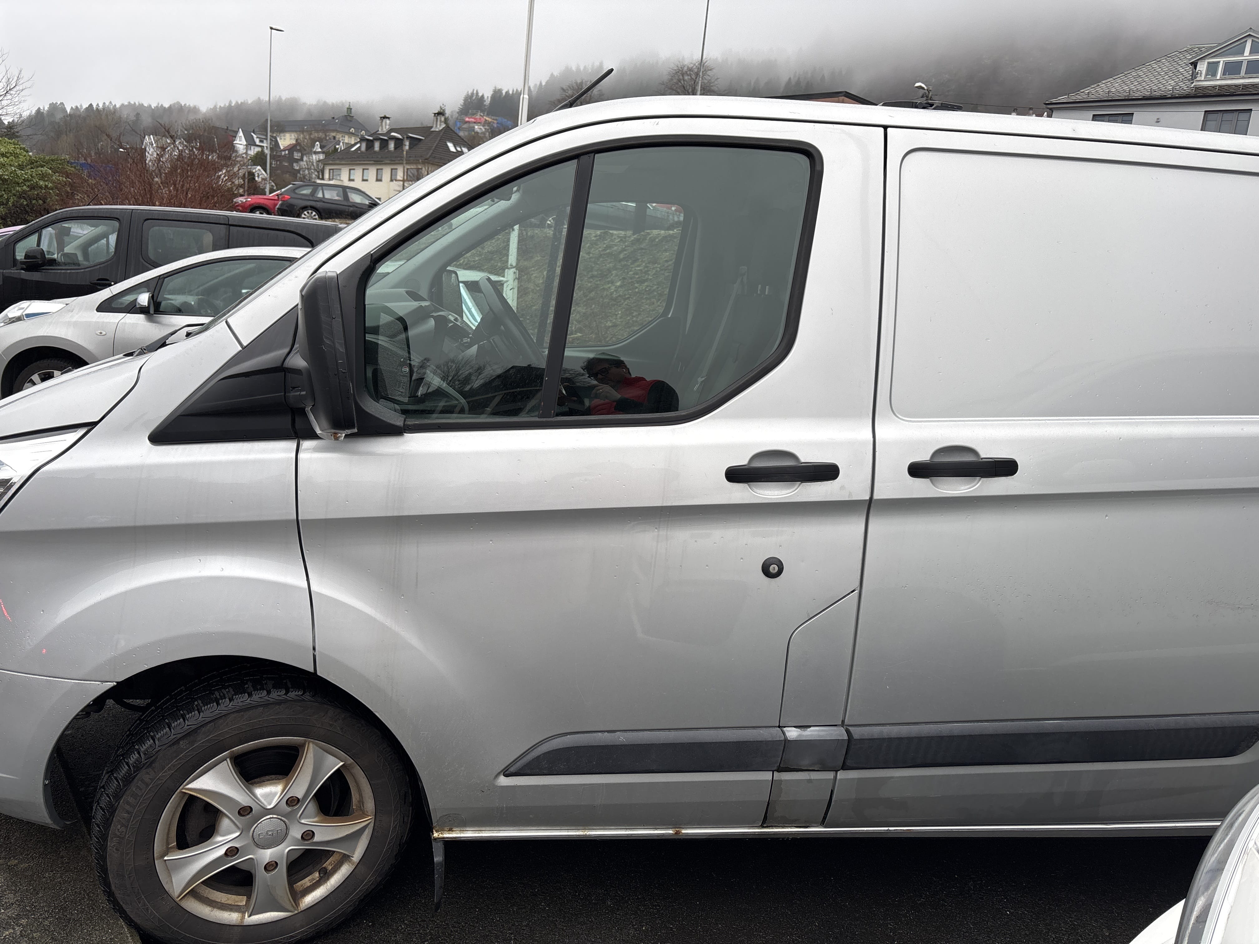 Ford Transit Custom Varebil 125hk diesel 3 seter. med Cruisekontroll