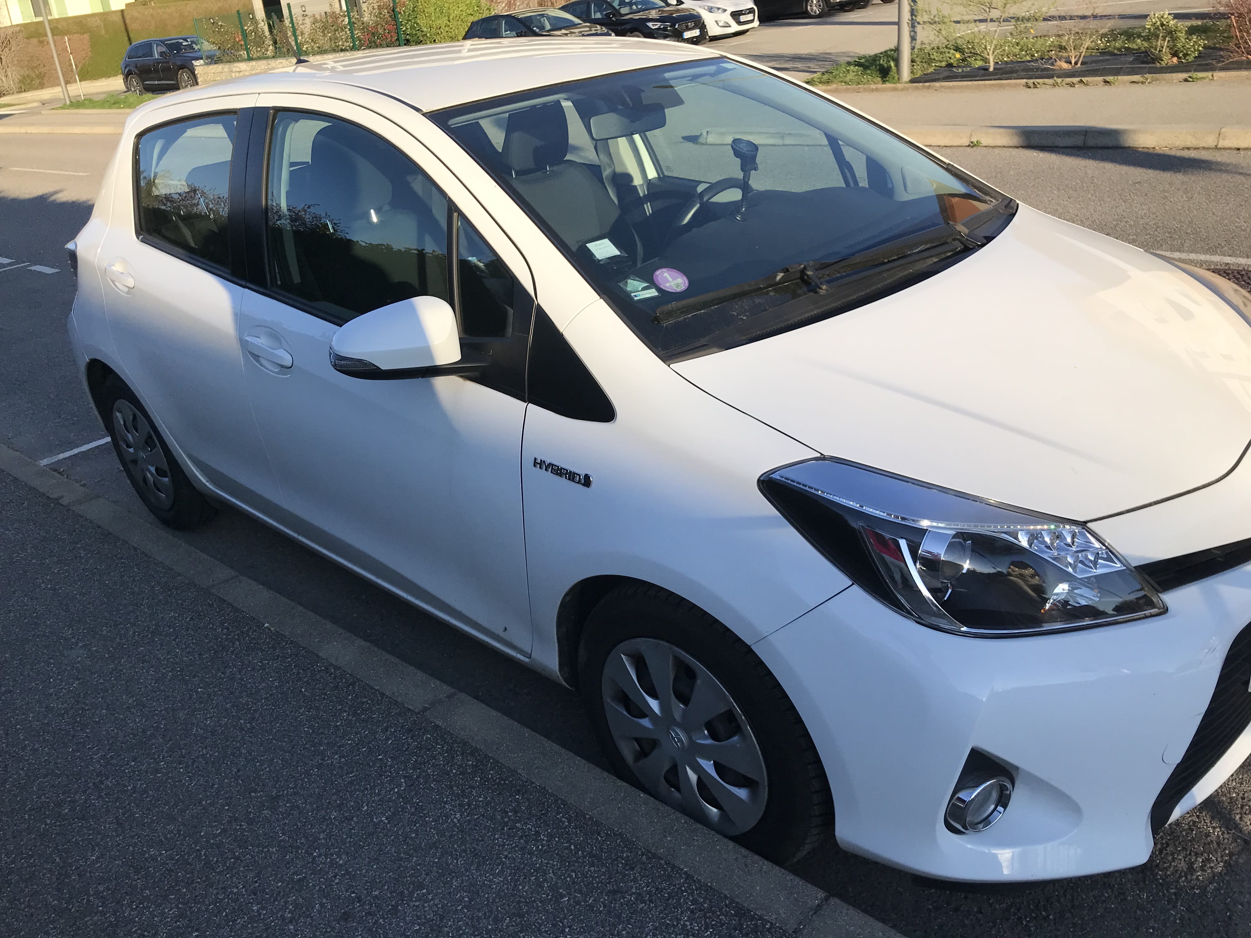 Toyota Yaris Hybride avec Climatisation