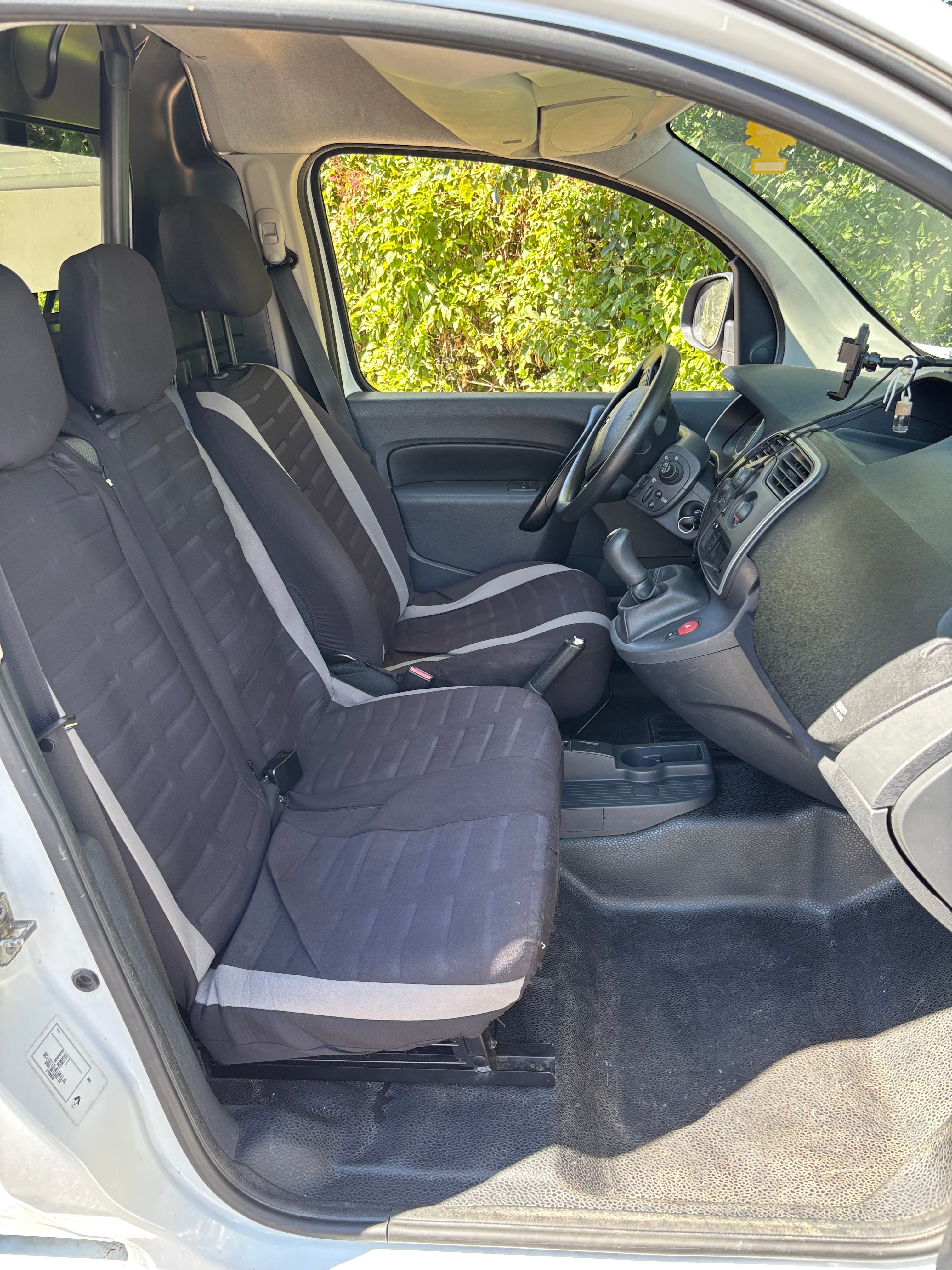 Renault Kangoo Fourgon rallongé, 3 places