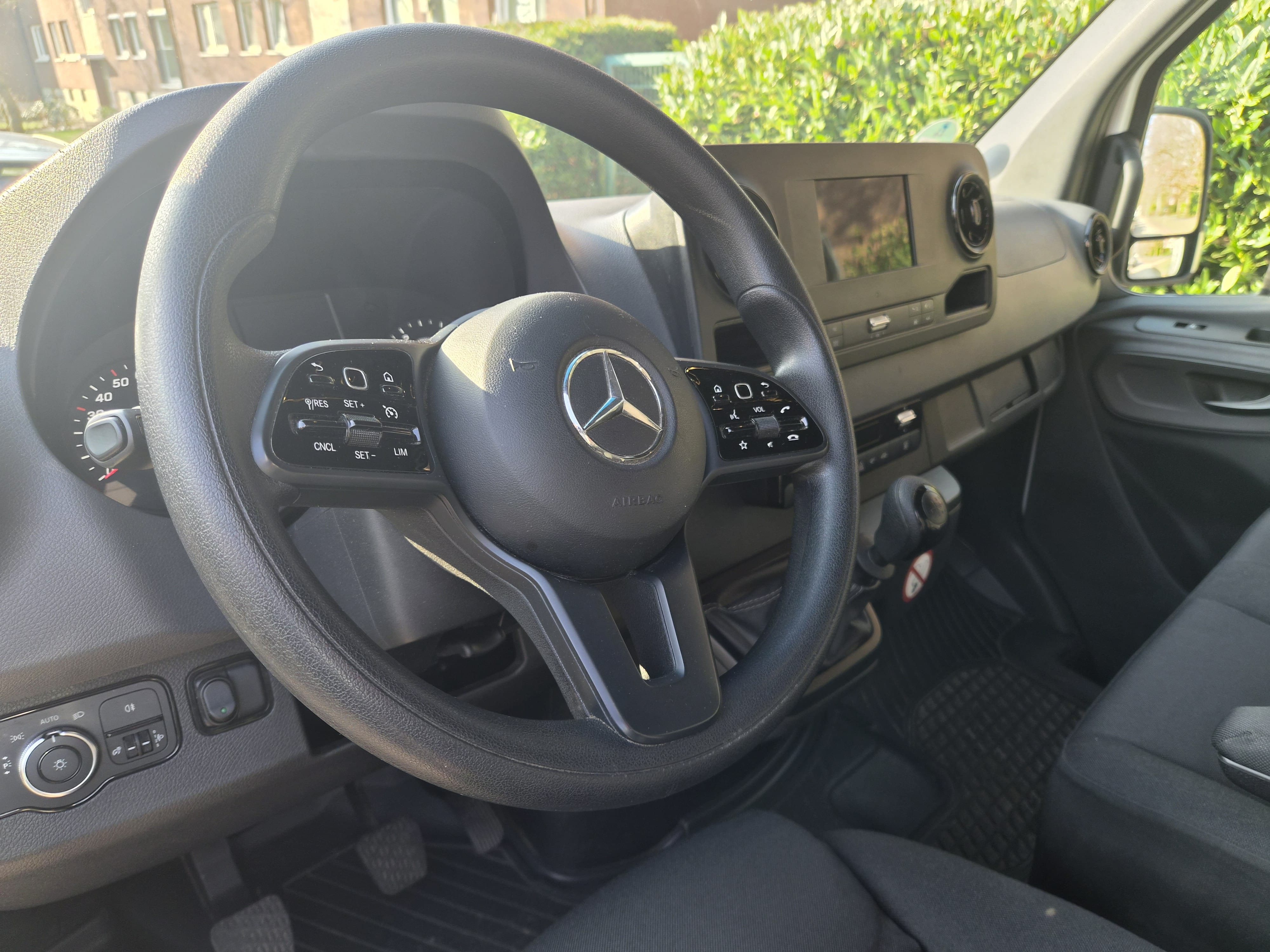 Mercedes-Benz Sprinter 317 CDI mit Bluetooth-Audio