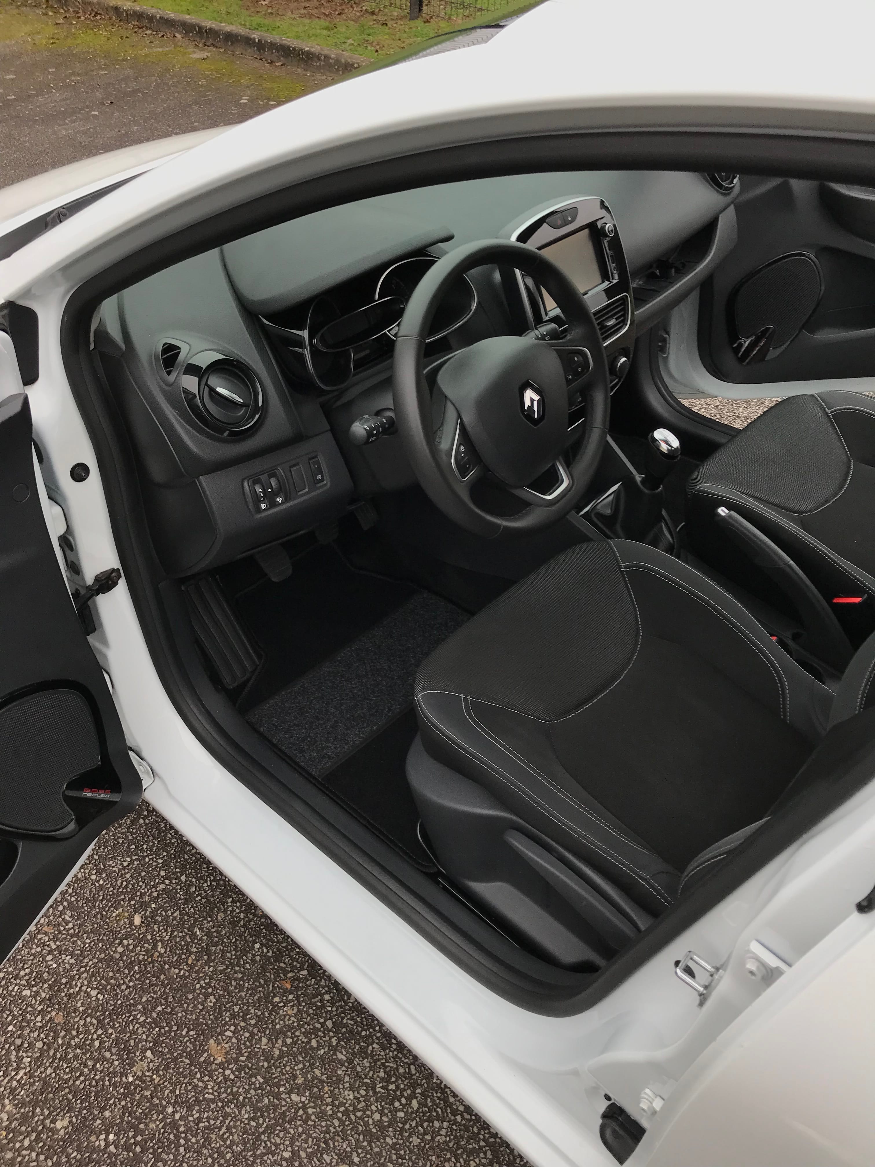 Renault Clio 4 (Noté 5/5*) avec Régulateur de vitesse