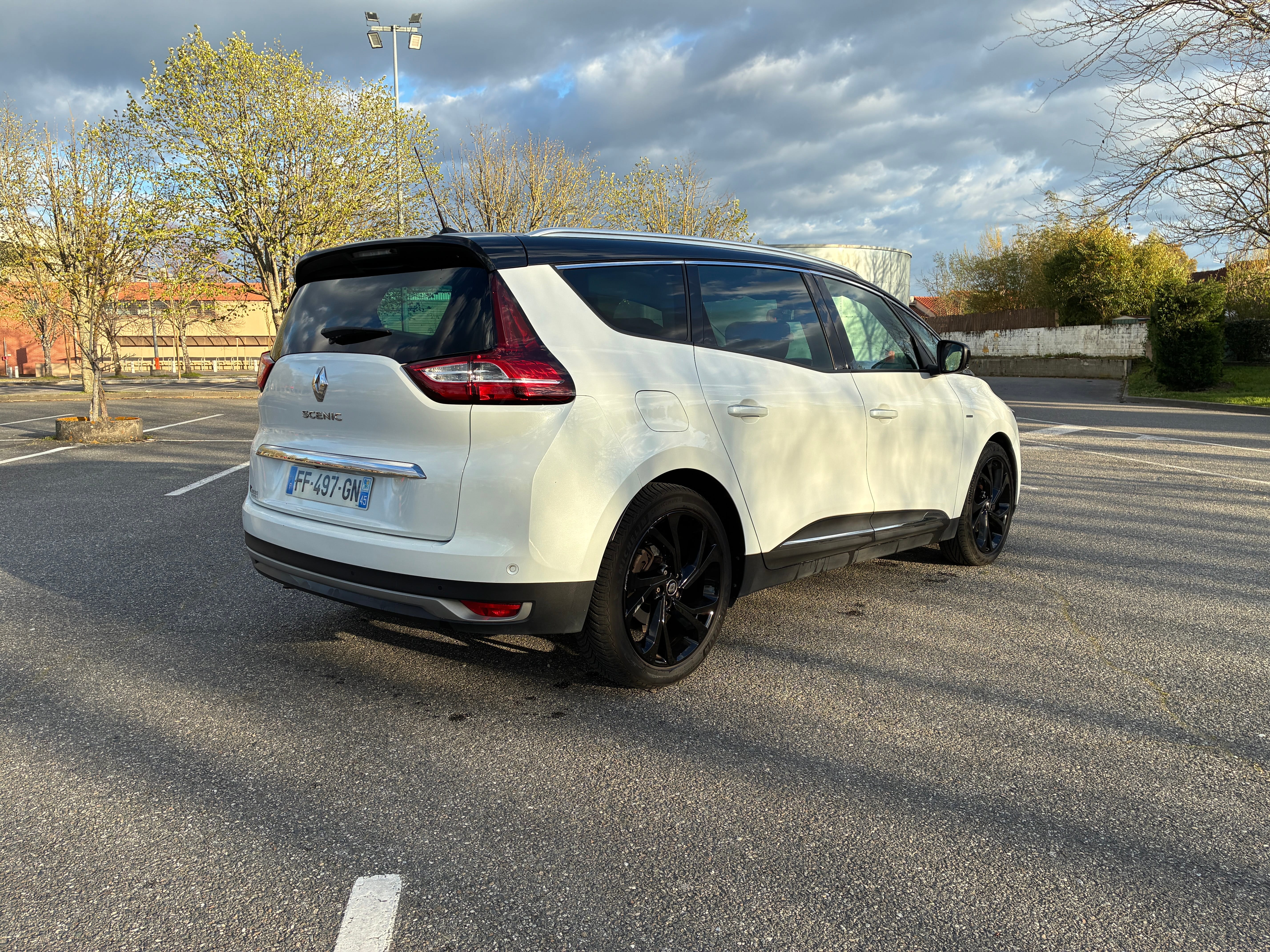 Renault Grand Scenic avec GPS