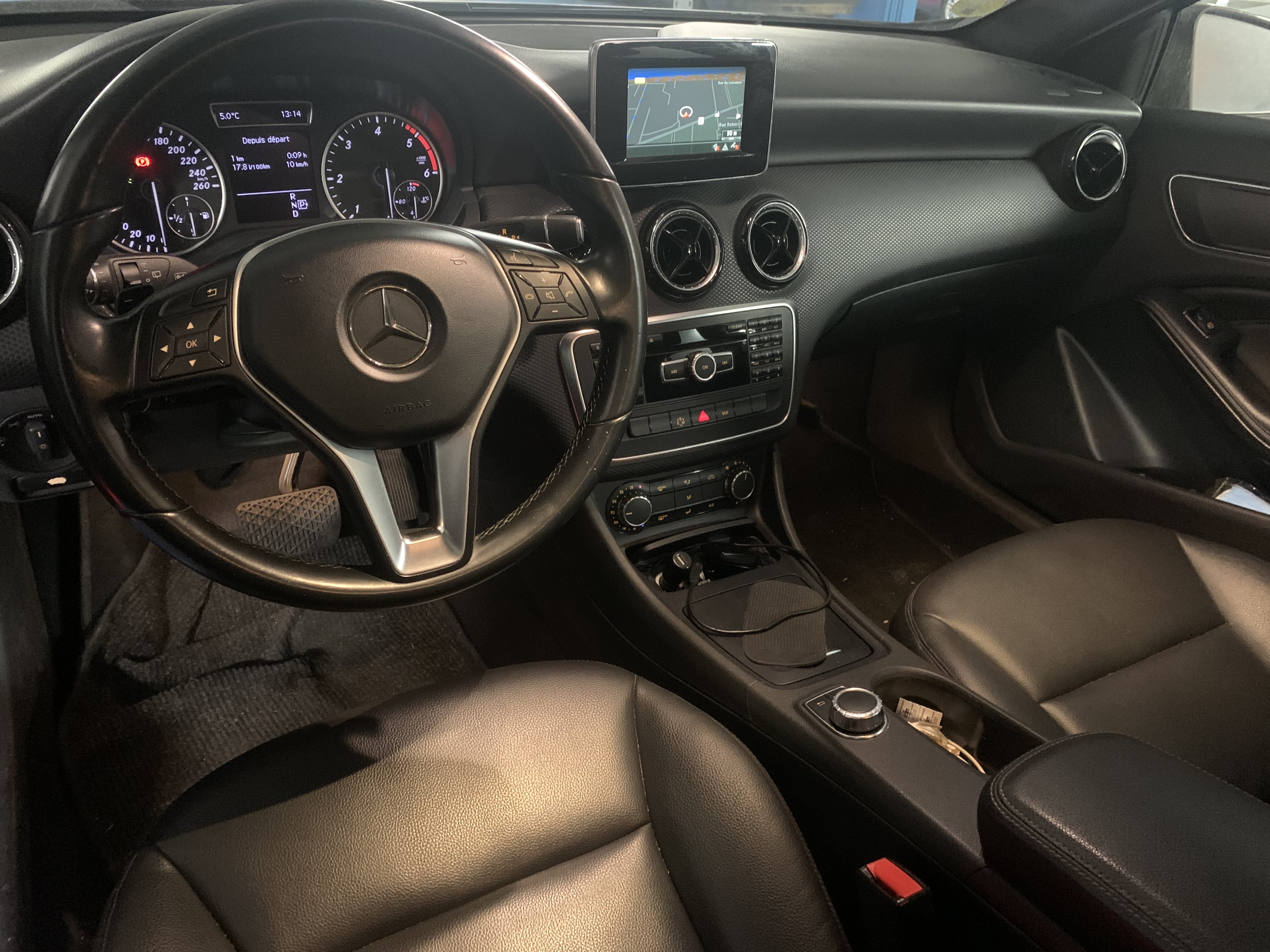 Mercedes-Benz Classe A 180 avec GPS