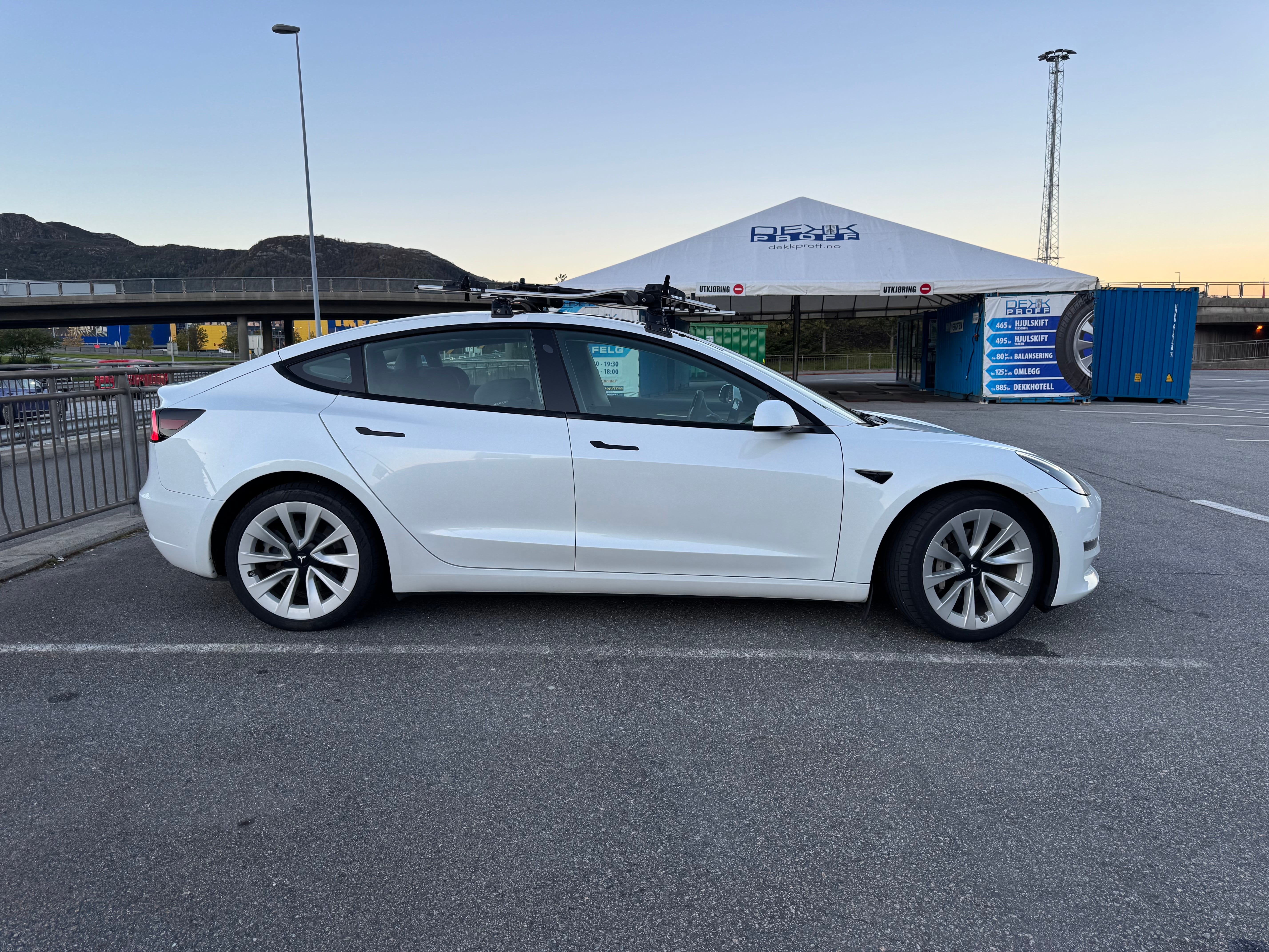 Tesla Model 3 Long Range med Dashcam