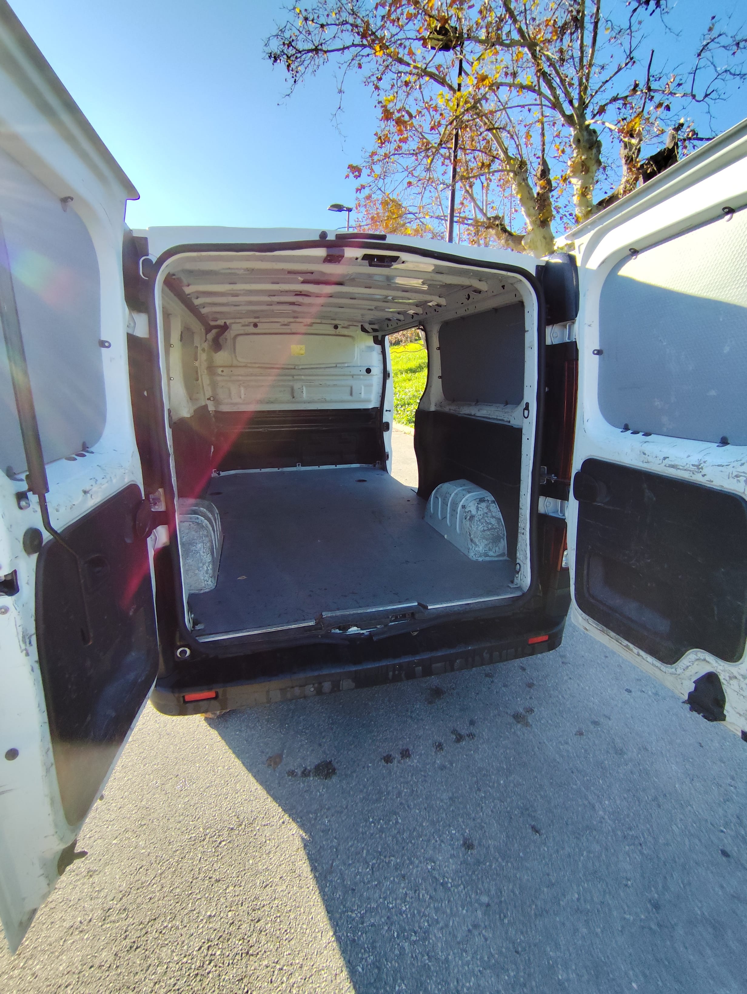 Renault Trafic Renault Trafic 3 Places Climatisé 6m3 avec Audio Bluetooth