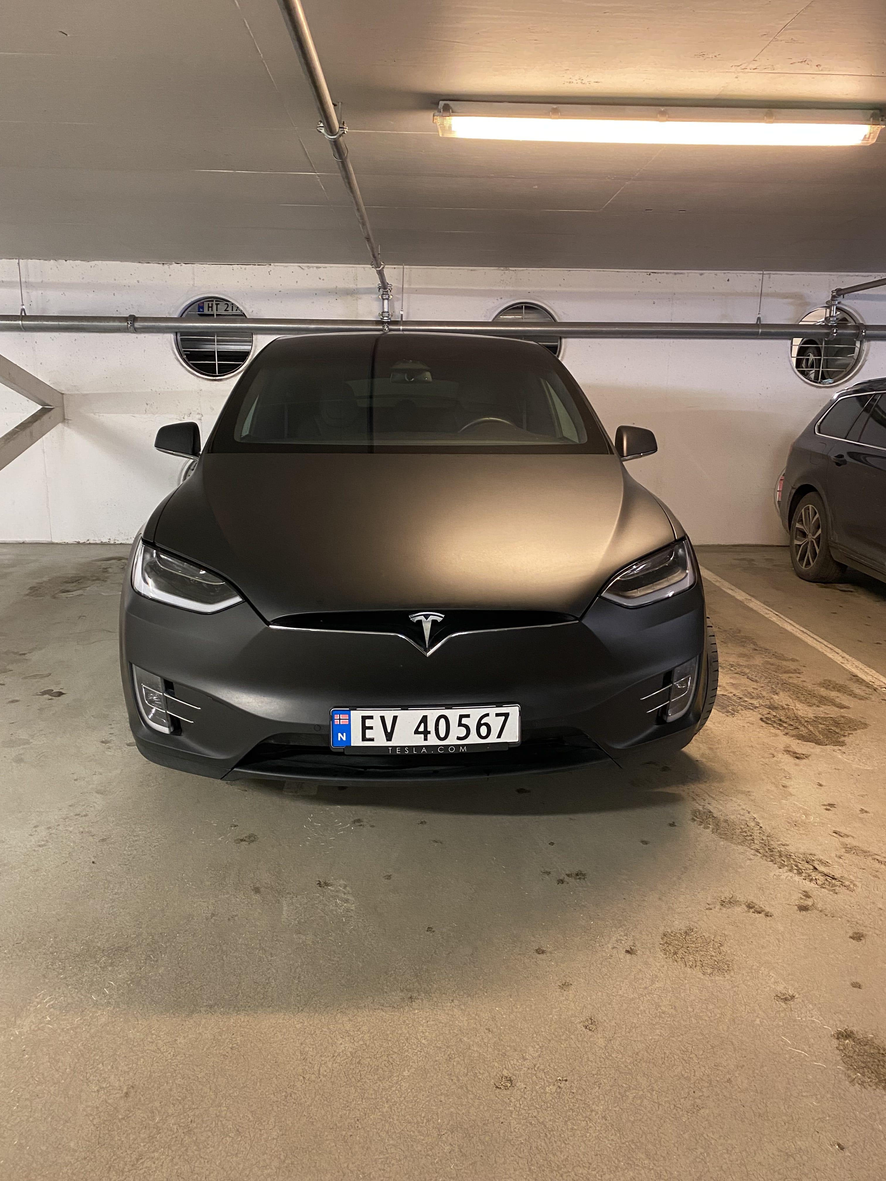 Tesla Model X med Tilhengerfeste
