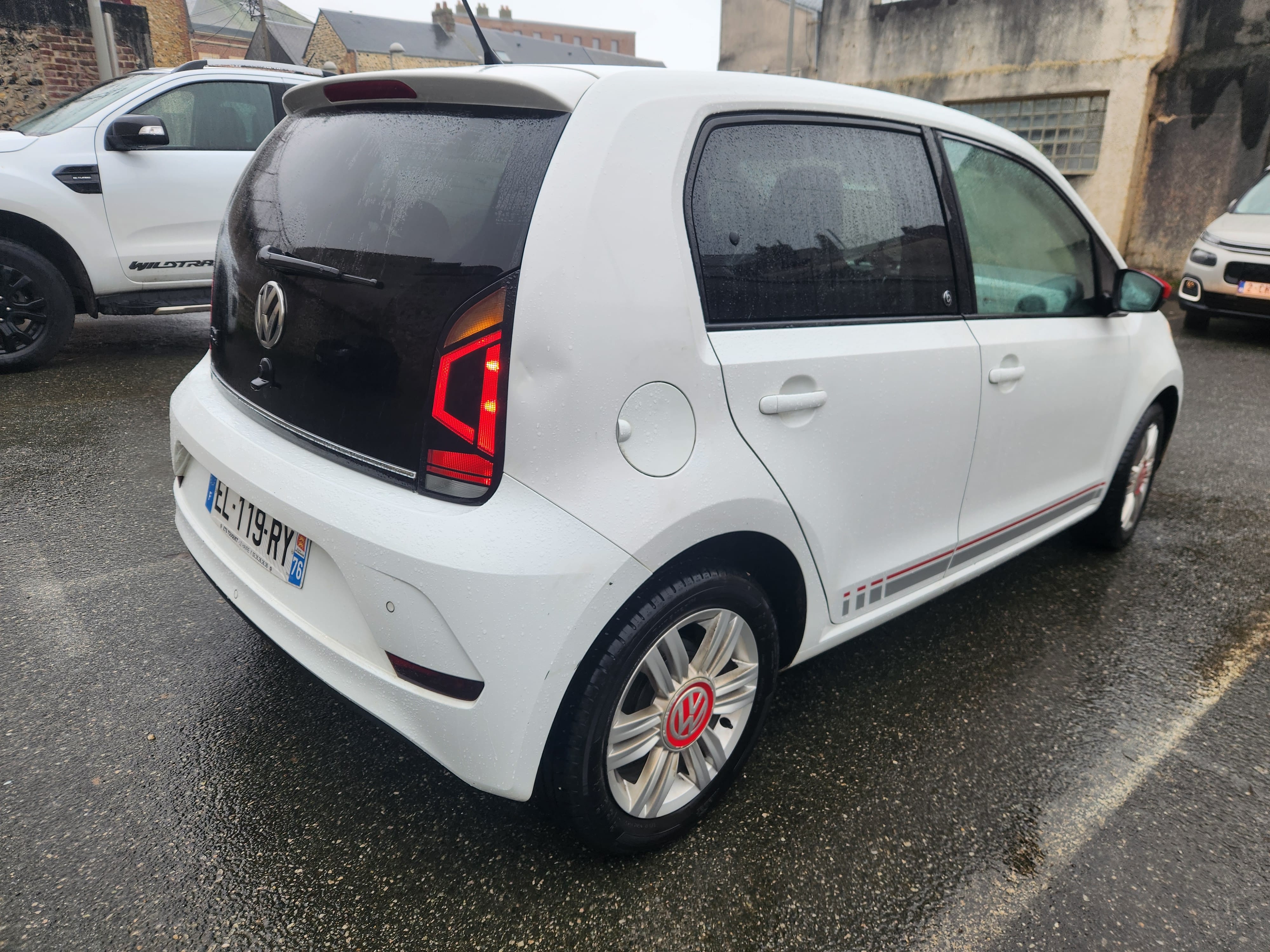 Volkswagen Up! avec Siège bébé