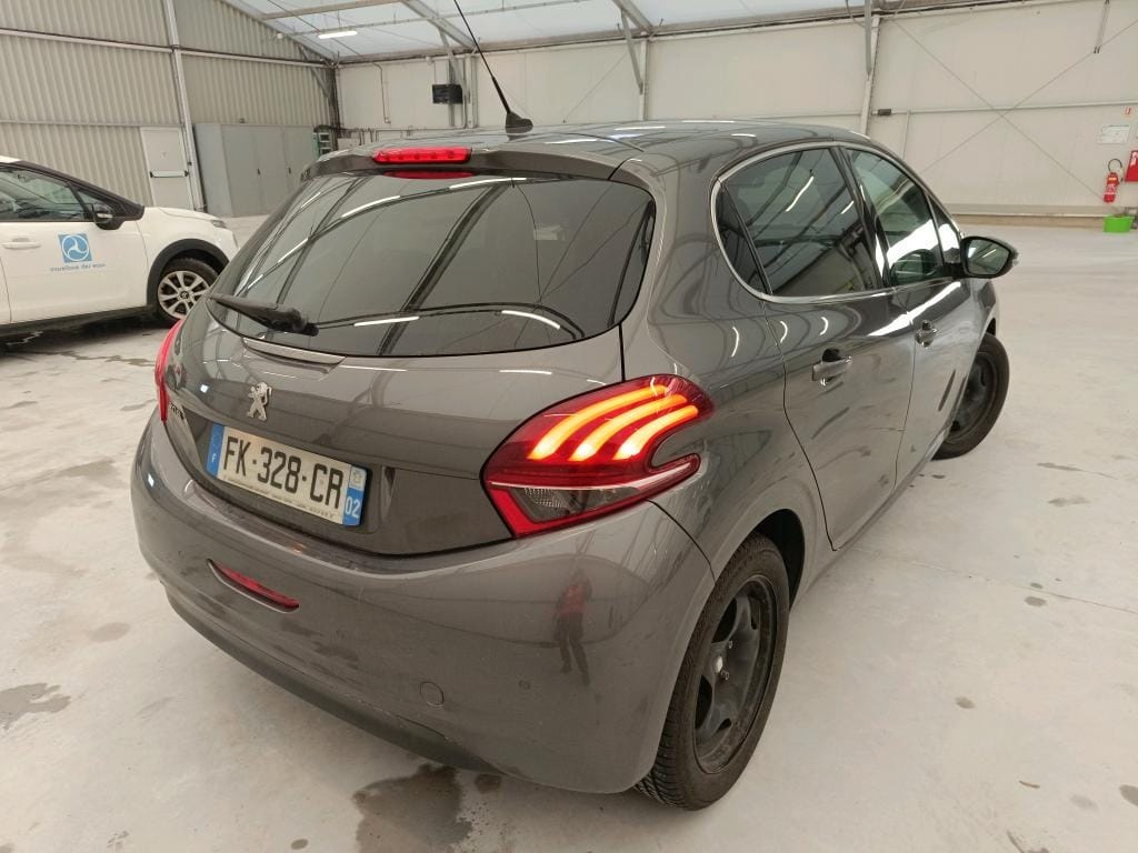 Peugeot 208 avec Climatisation