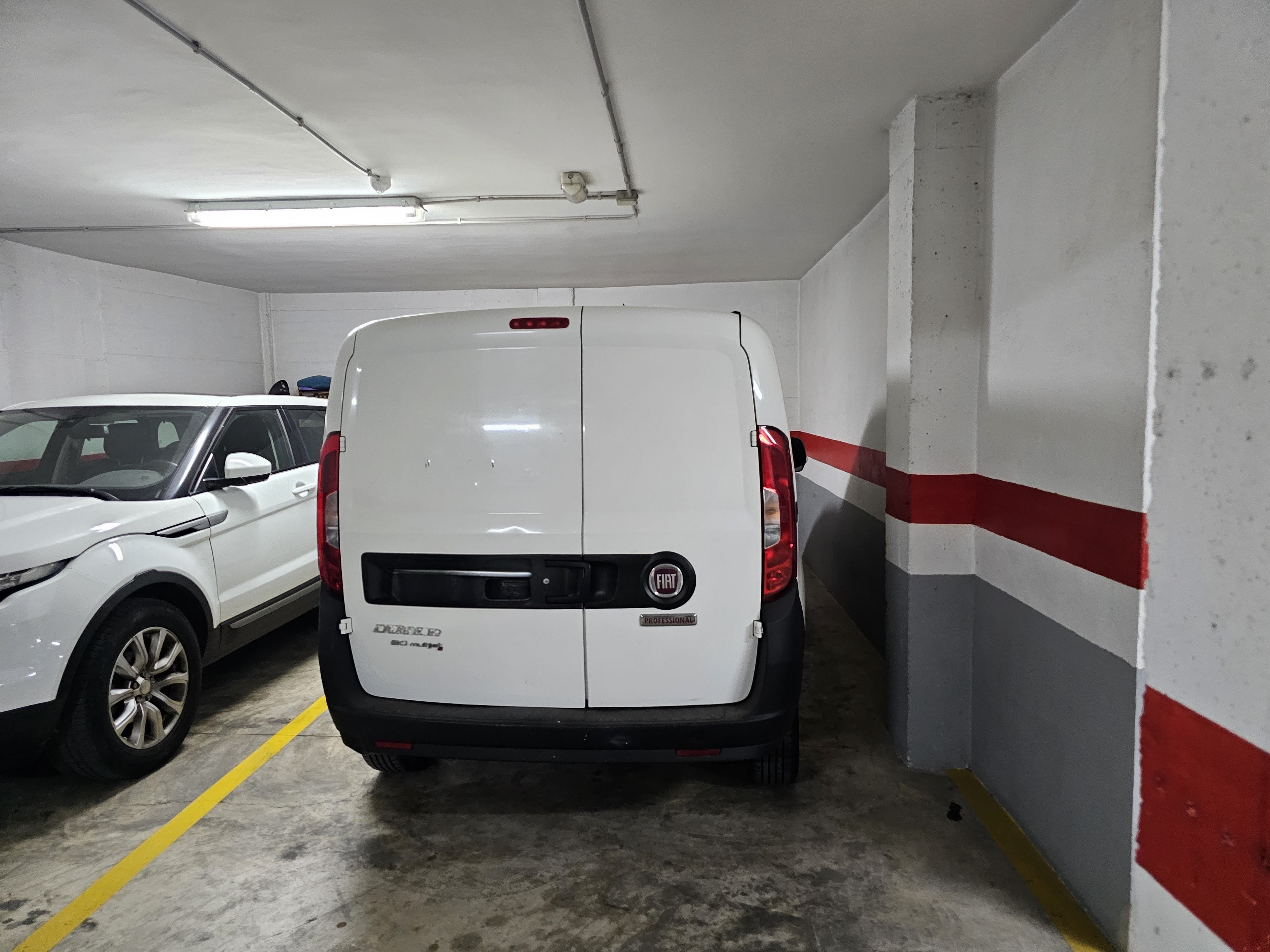 Fiat Doblo Cargo con Entrada de Audio/iPod