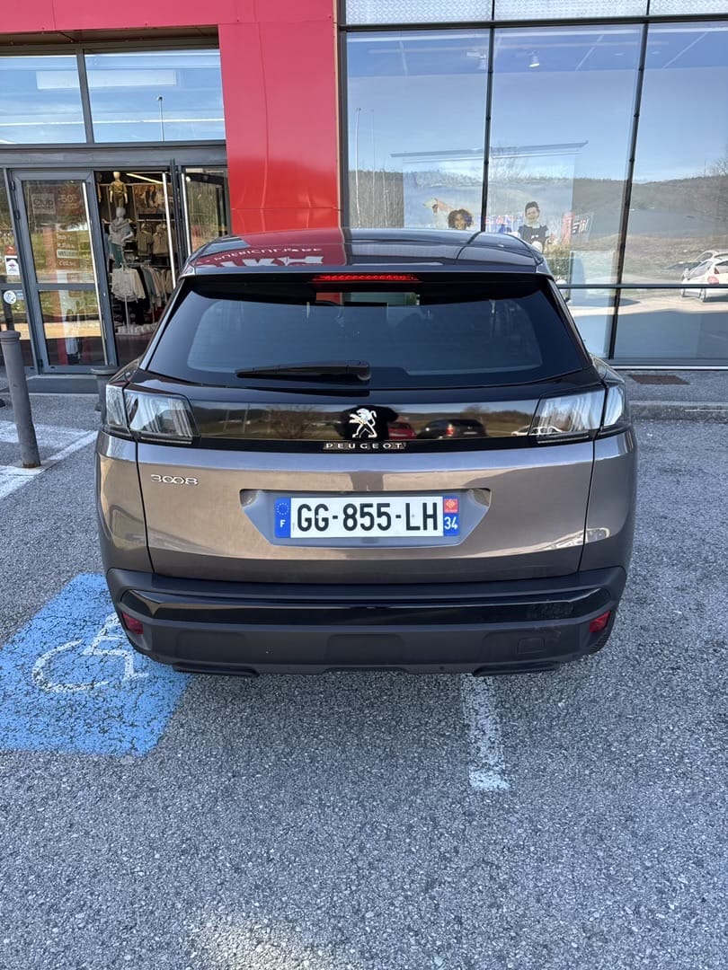 Peugeot 3008 avec GPS