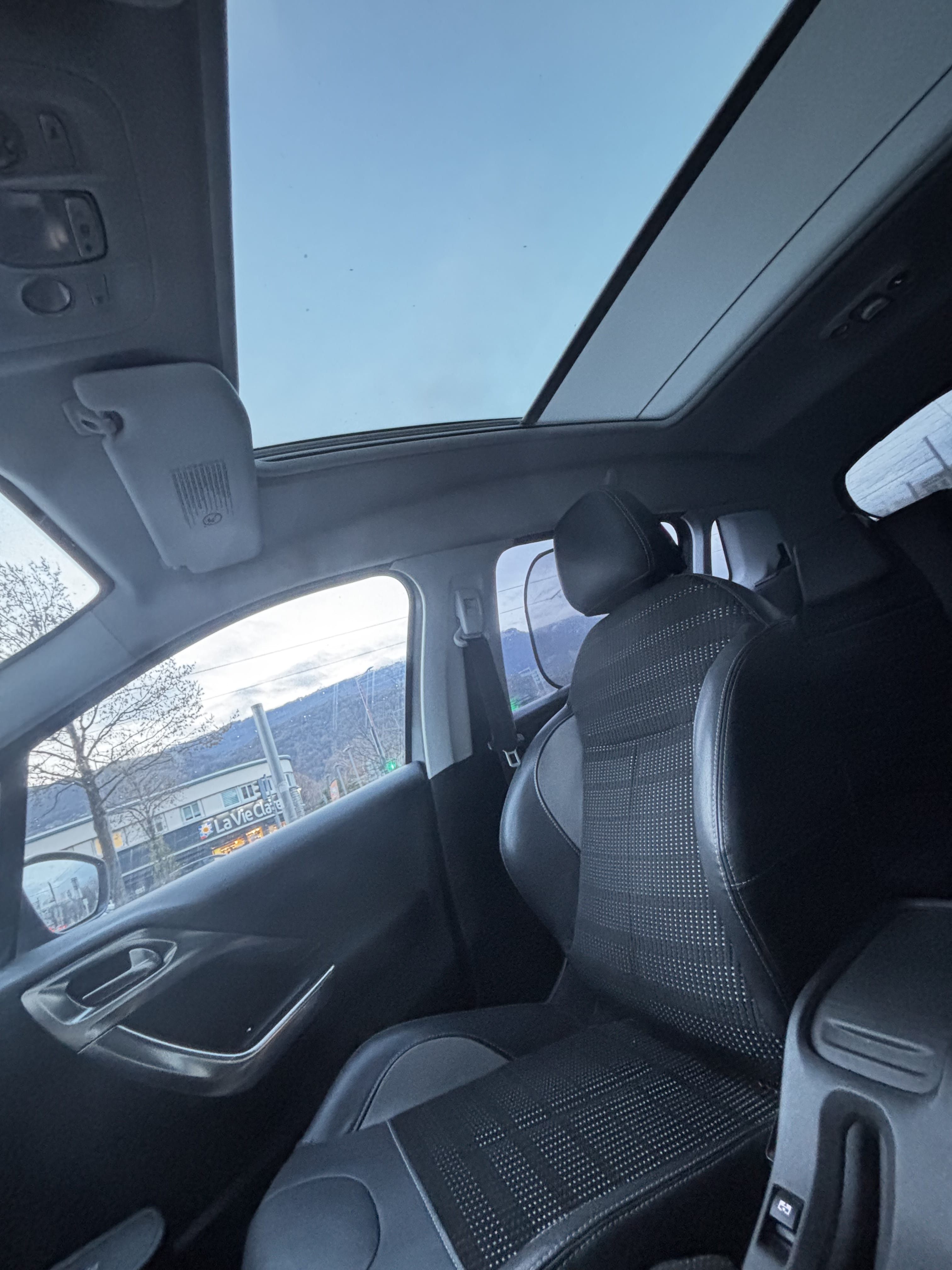 Peugeot 2008 1.2 avec Porte-skis