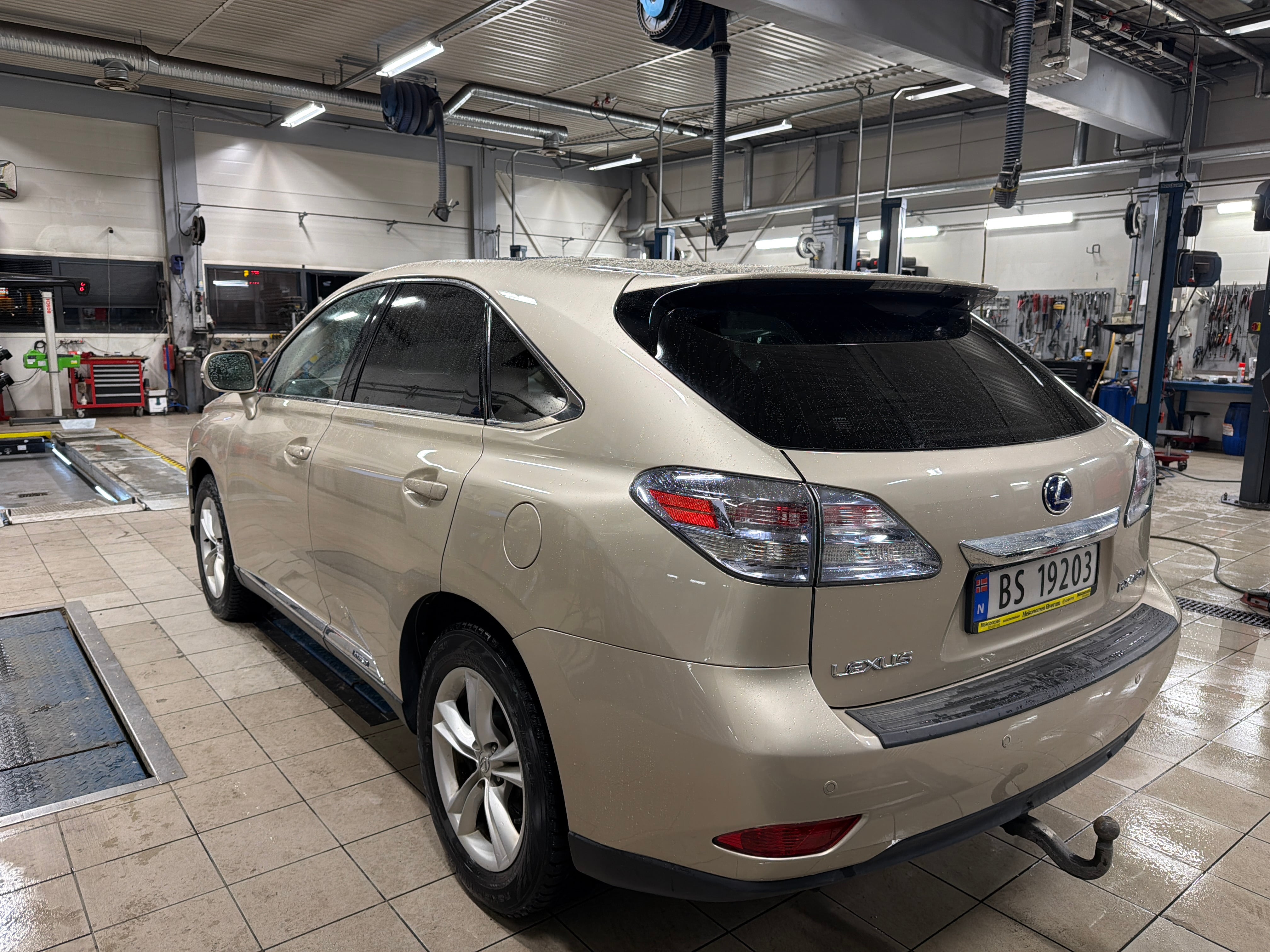 Lexus RX 450h med Cruisekontroll