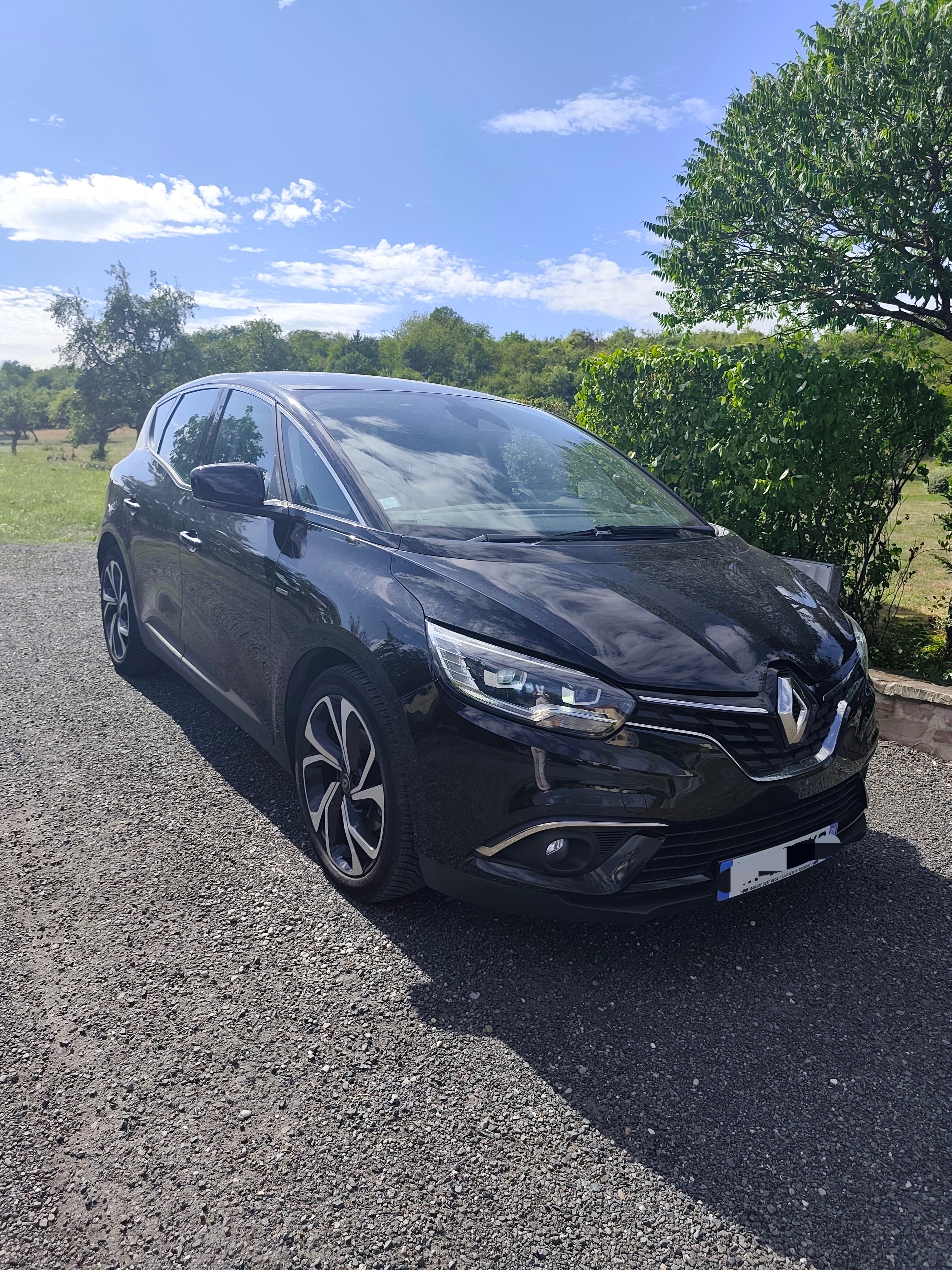 Renault Scenic, 2018, Essence 95