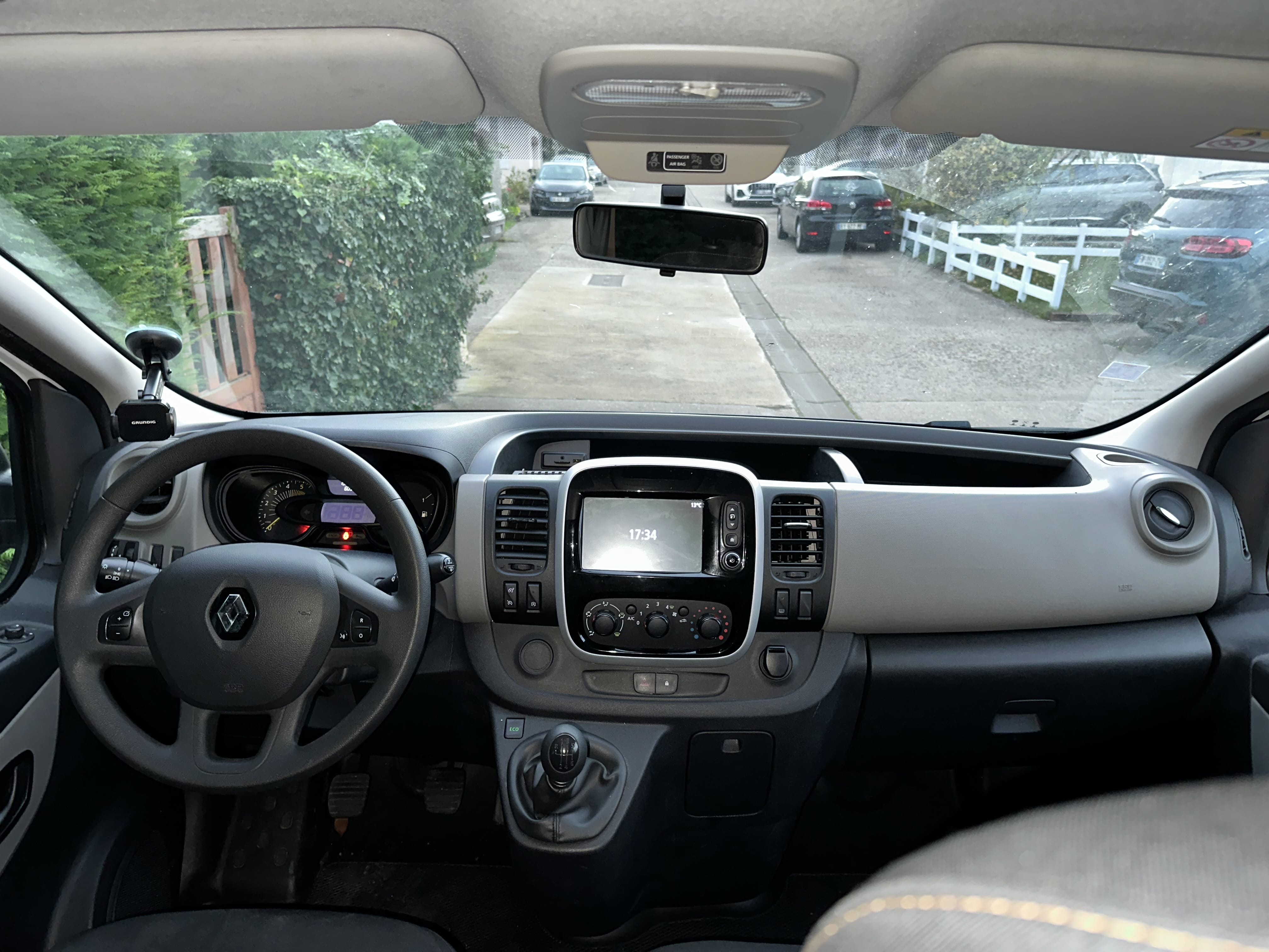 Renault Trafic Passenger avec GPS