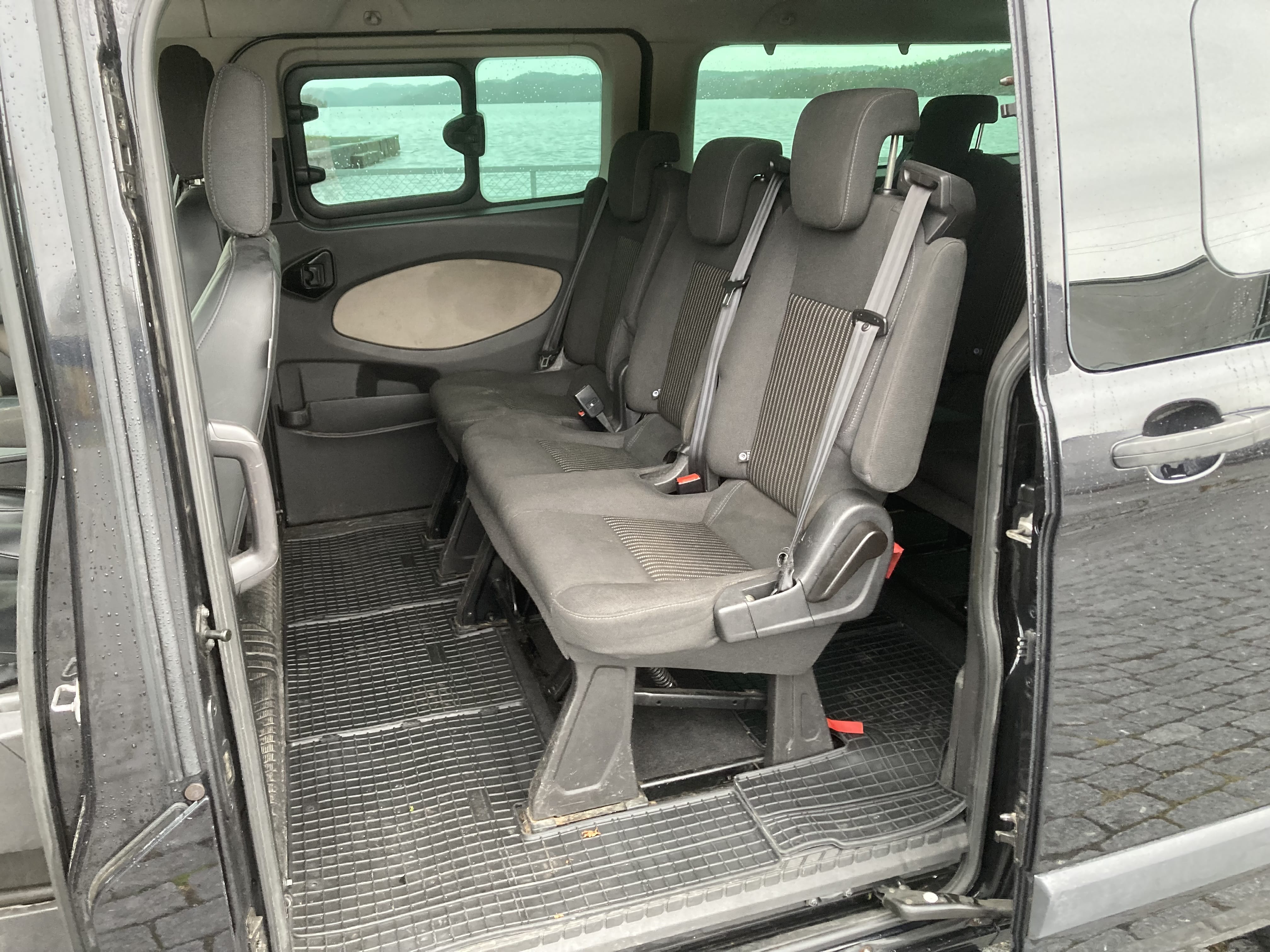 Ford Tourneo Custom 2.2 hdi 155hk med Tilhengerfeste