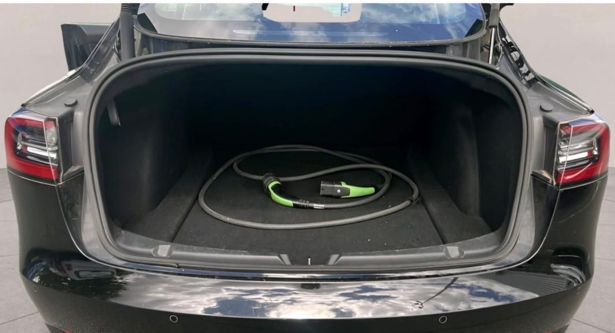 Tesla Model 3 Long Range avec GPS