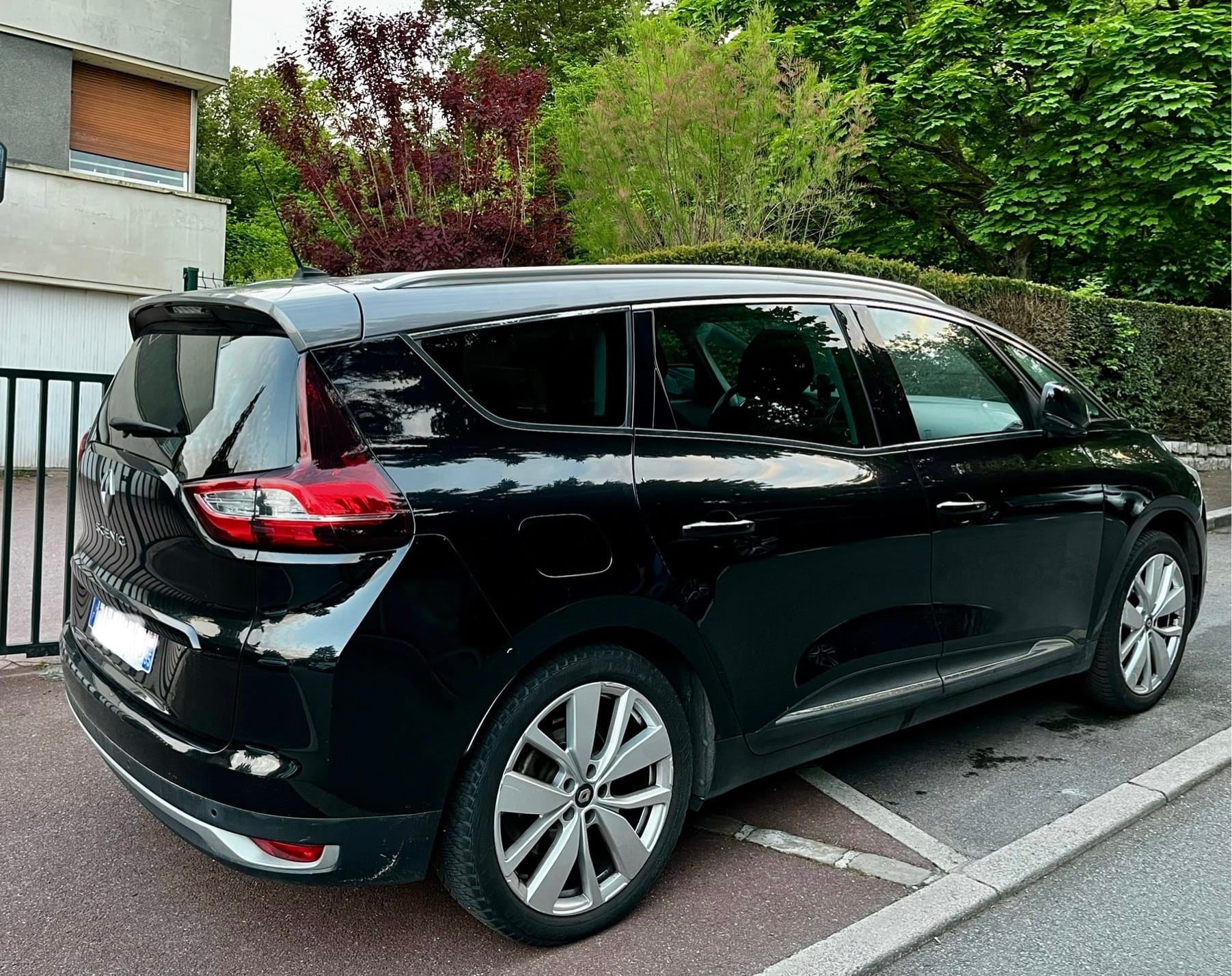 Renault Grand Scenic 1.3 TCE 140 Limited avec GPS
