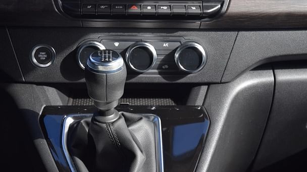 Renault Kangoo 100Tce (Vollausstattung) mit Audio-/iPod-Zugang