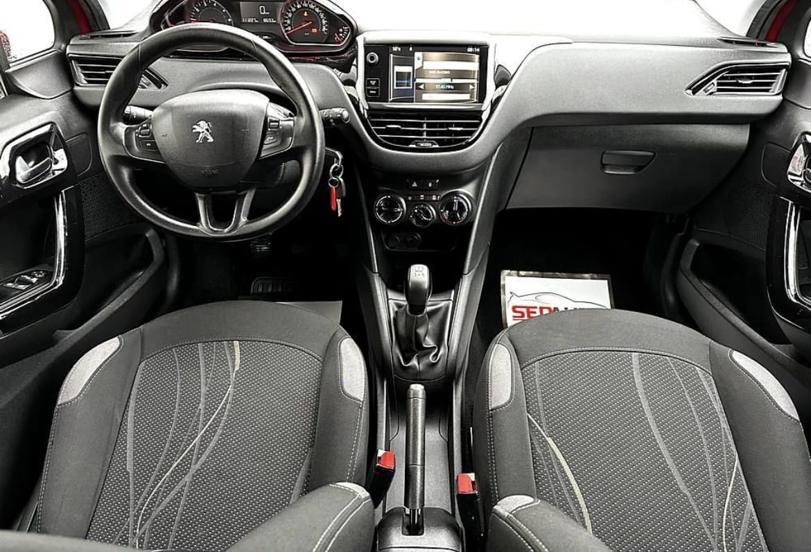 Peugeot 208 met Cruise control