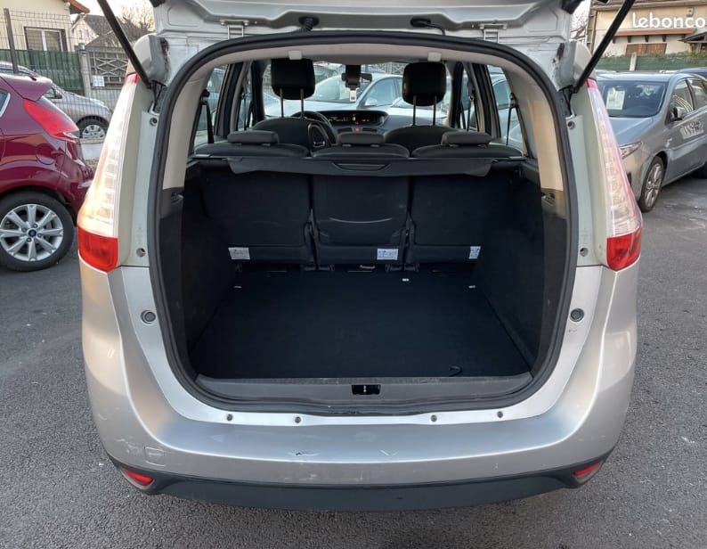 Renault Grand Scenic avec Régulateur de vitesse