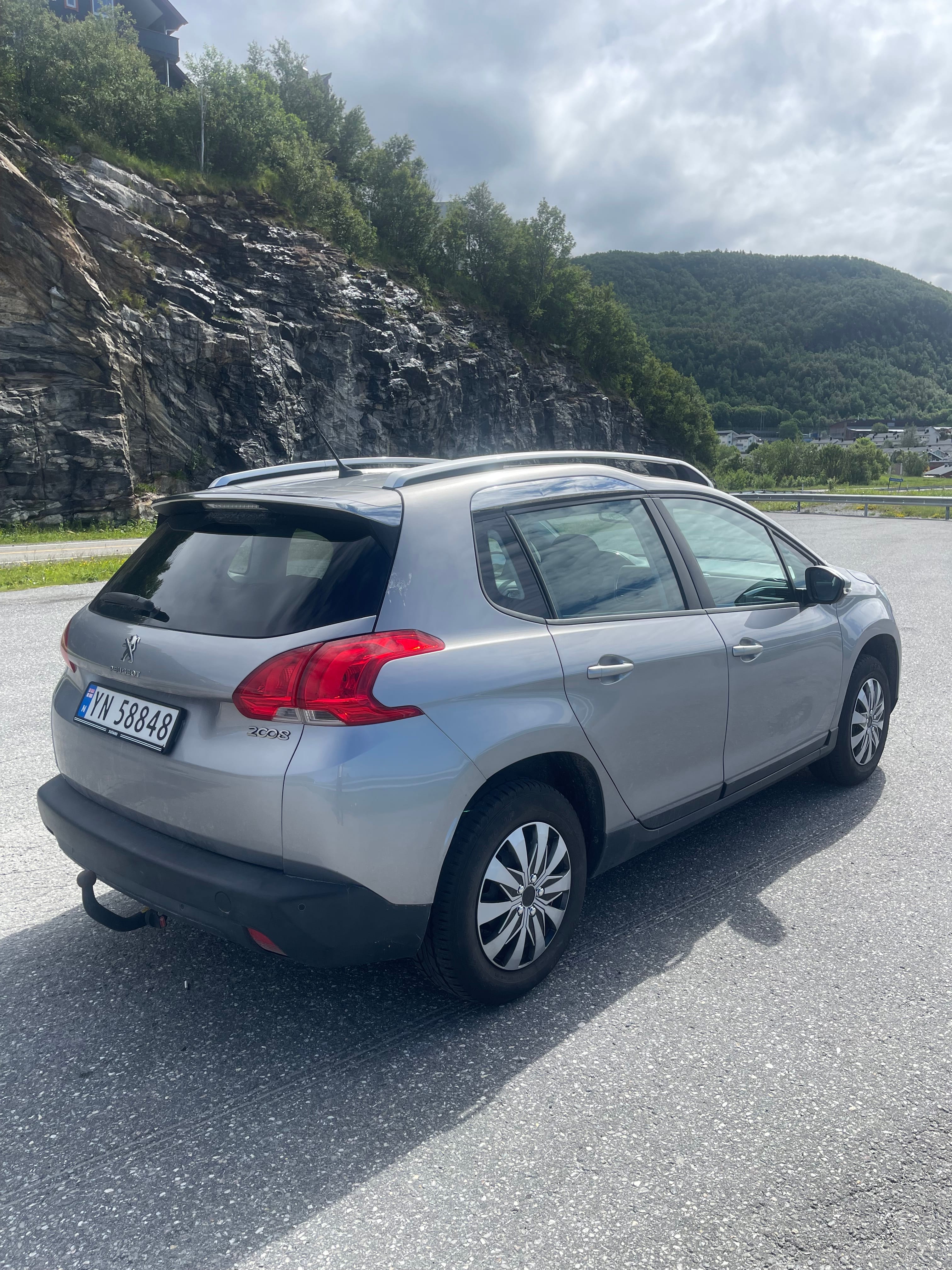Peugeot 2008 med GPS