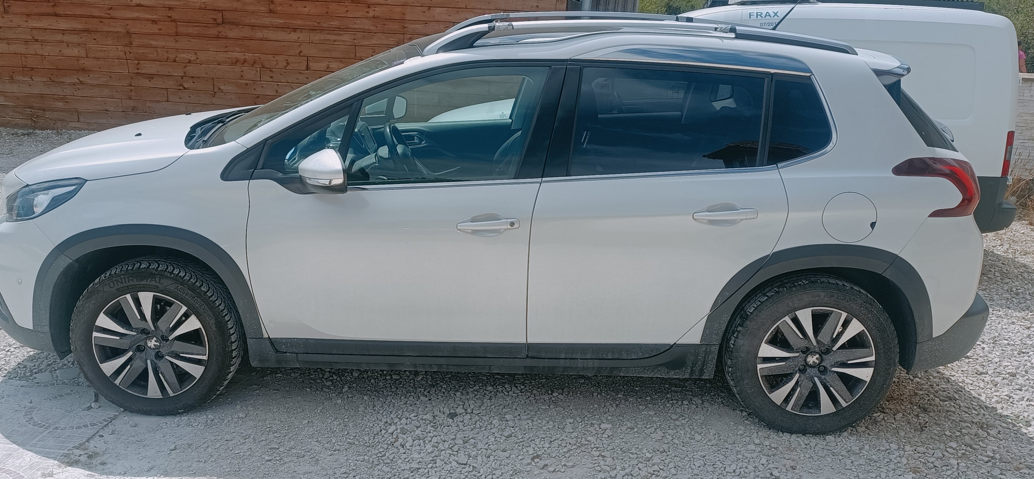 Peugeot 2008 avec Climatisation