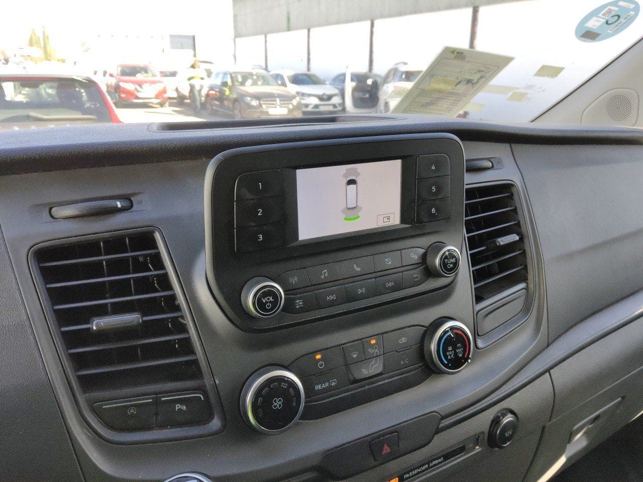 Ford Transit Custom Kombi 9 plazas met Bluetooth audio