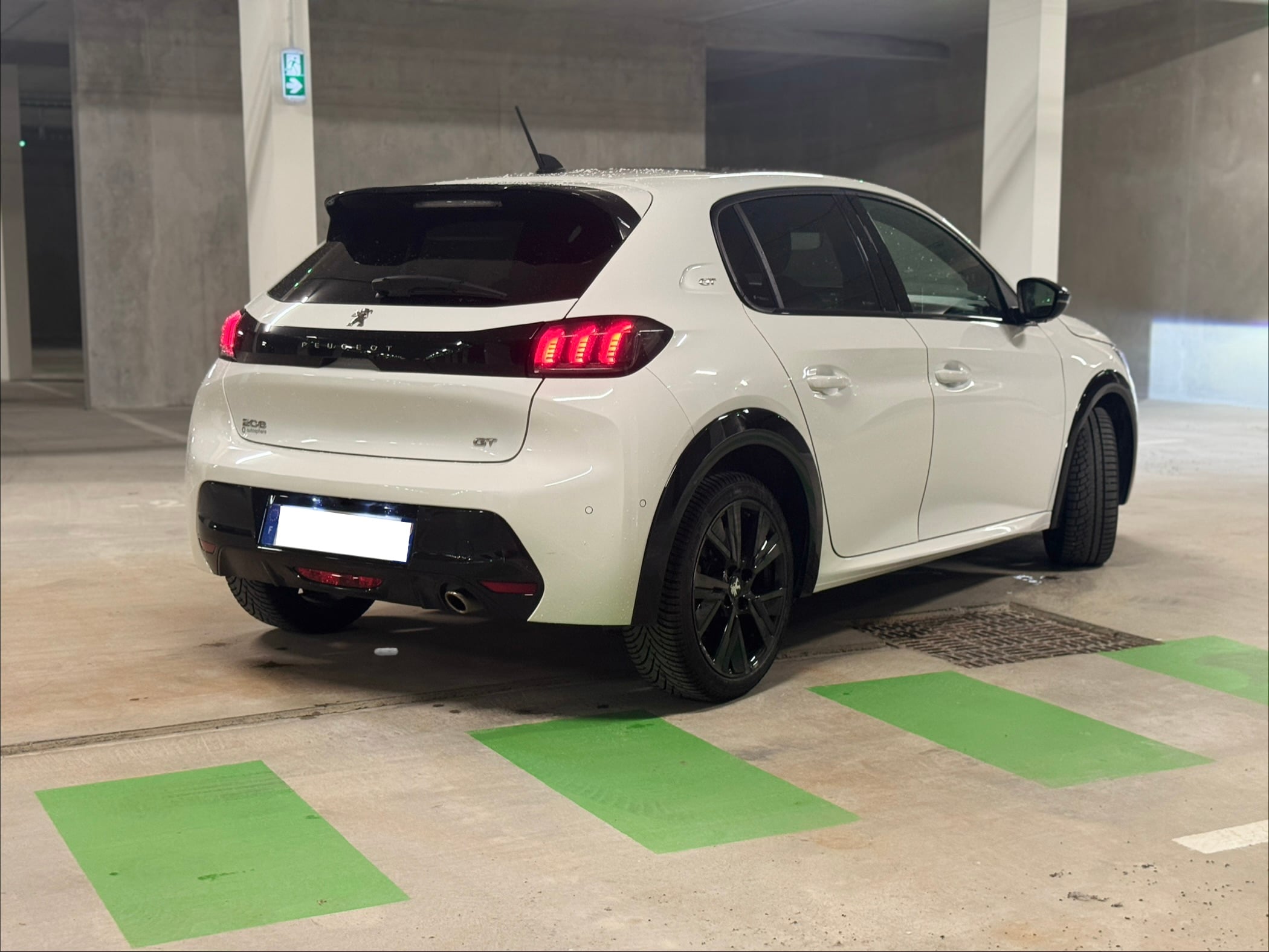 Peugeot 208 GT Line avec Climatisation