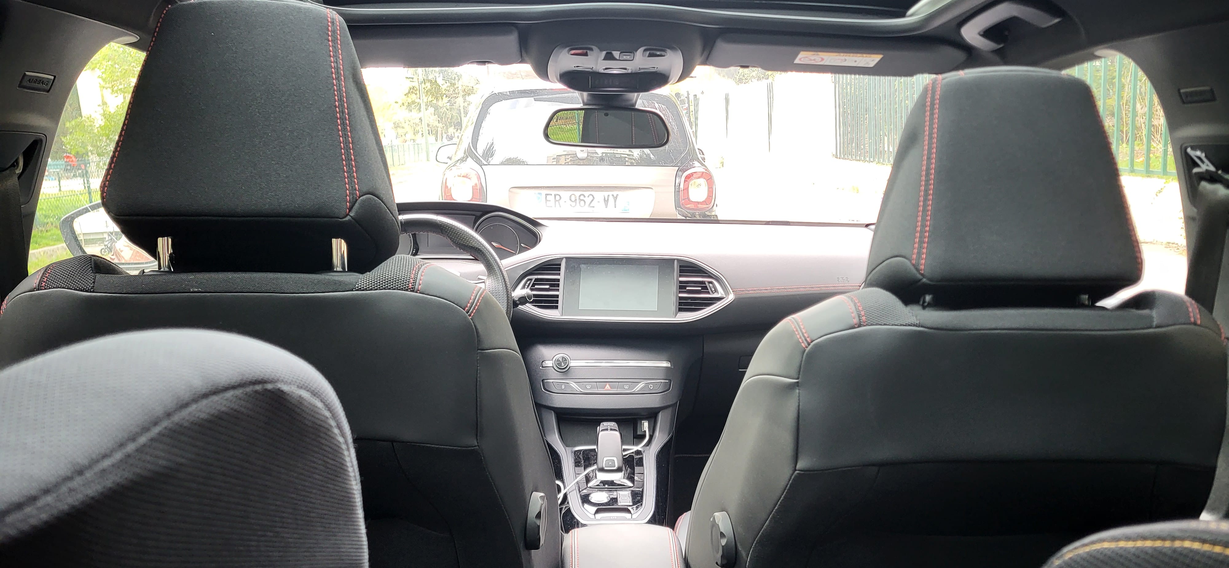 Peugeot 308 avec GPS