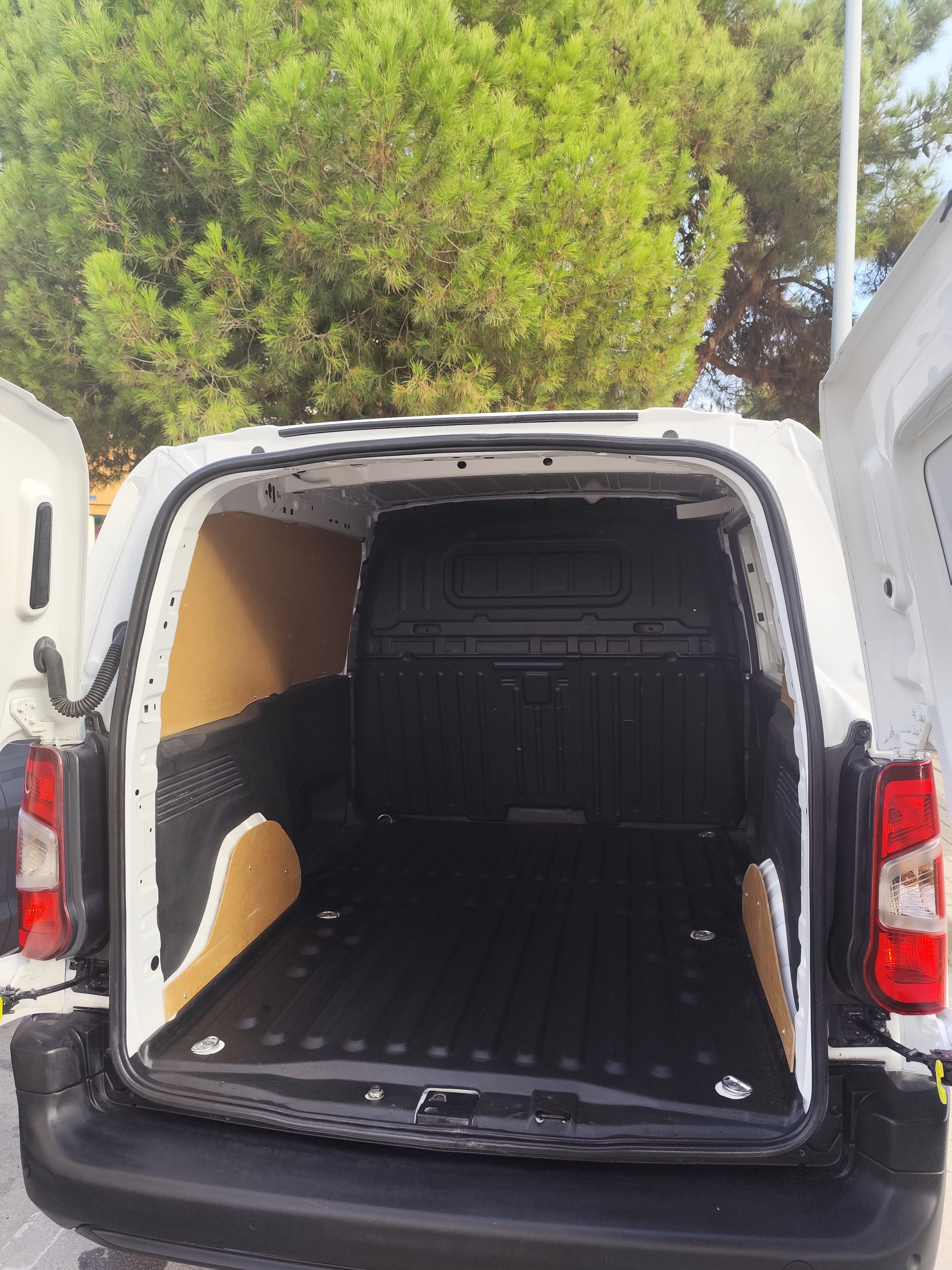 Peugeot Partner con Control de velocidad