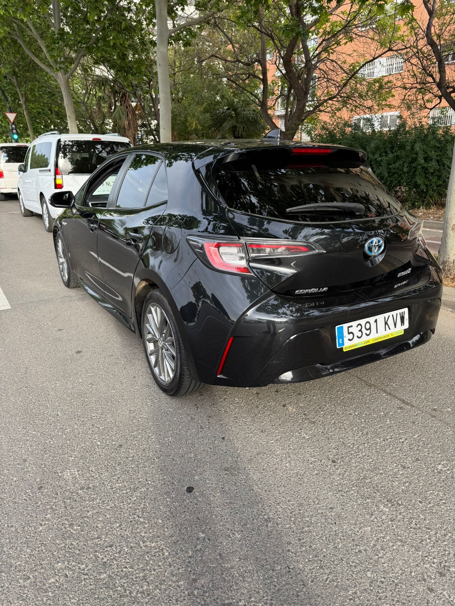 Toyota Corolla Híbrido con Cámara de marcha atrás